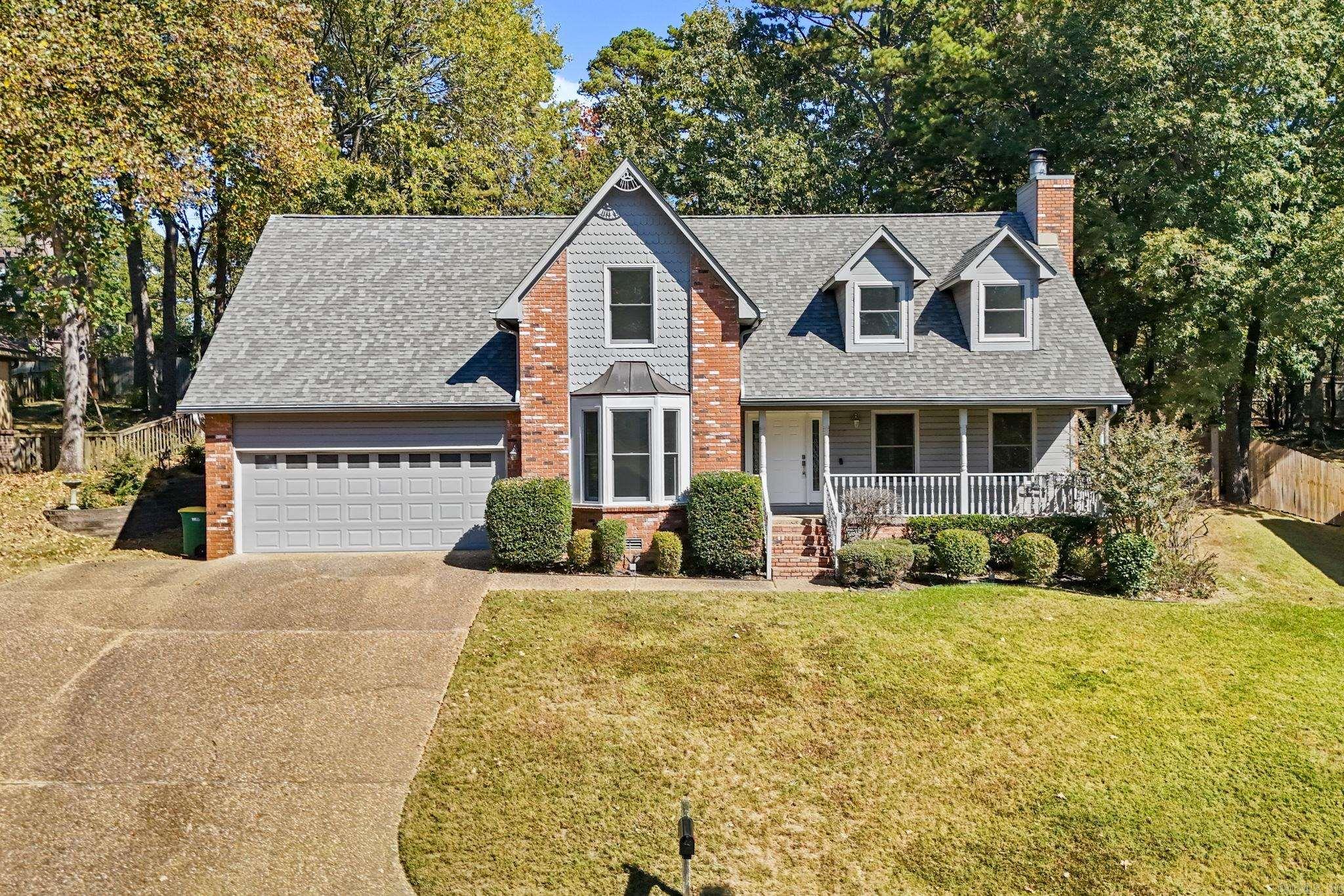 907 Cartier Lane