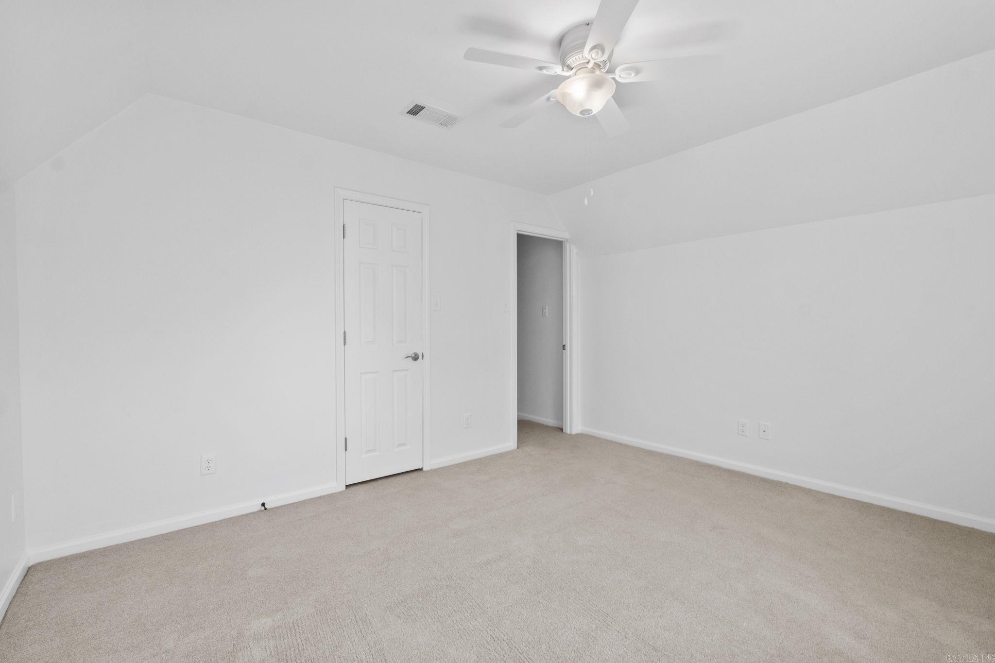 907 Cartier Lane