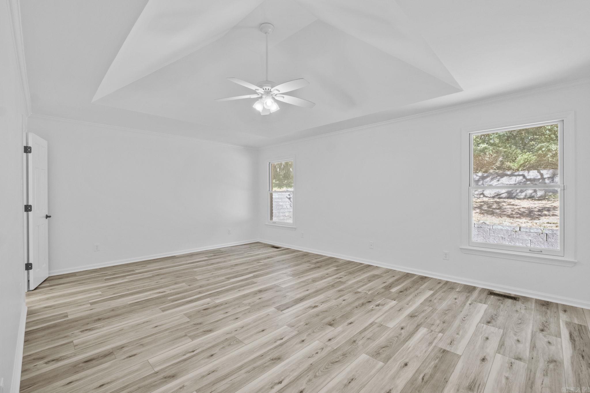 907 Cartier Lane