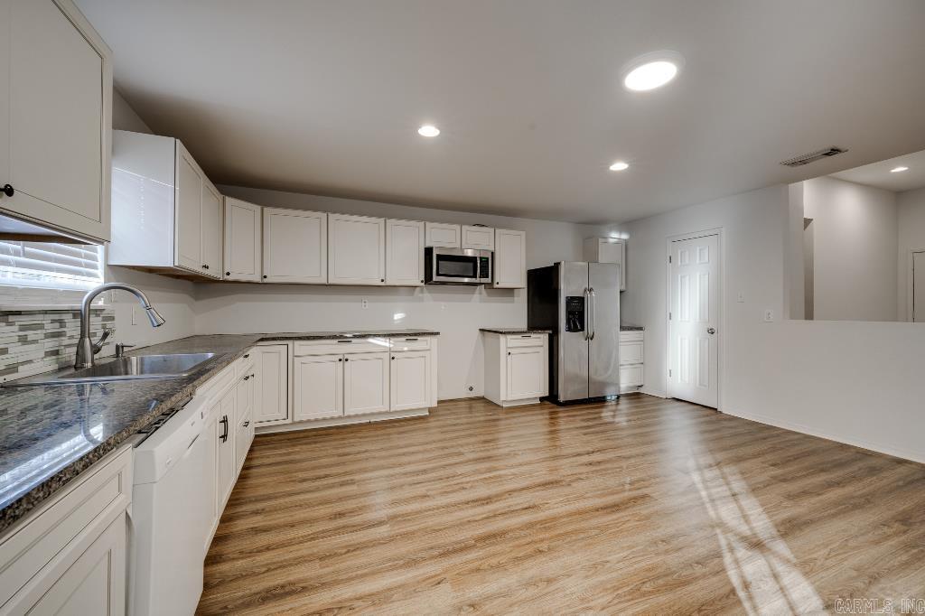 14723 Garot Boulevard