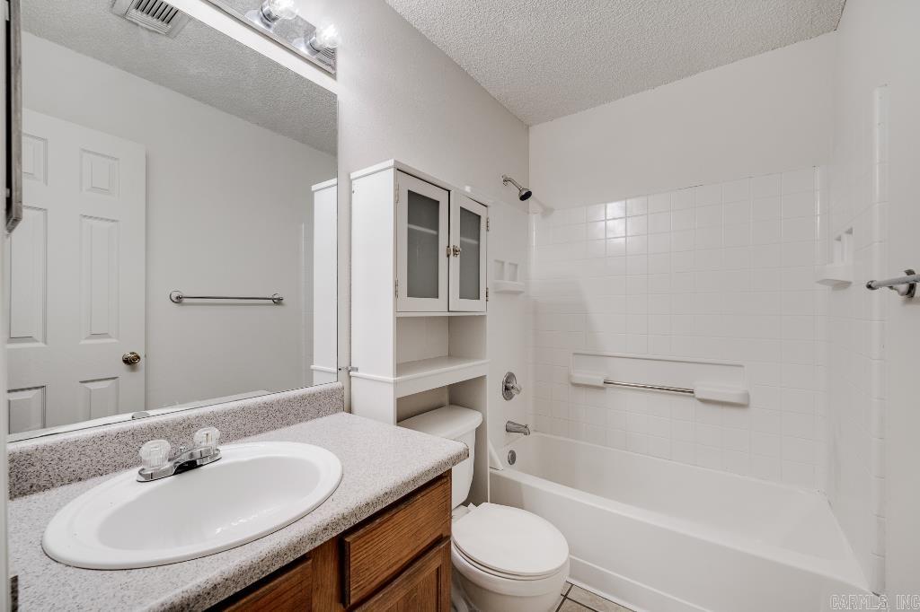 14723 Garot Boulevard