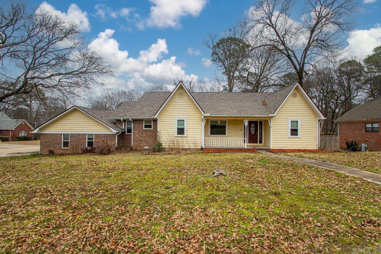 312 Fair Oaks Drive