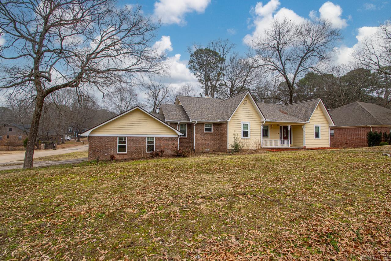 312 Fair Oaks Drive