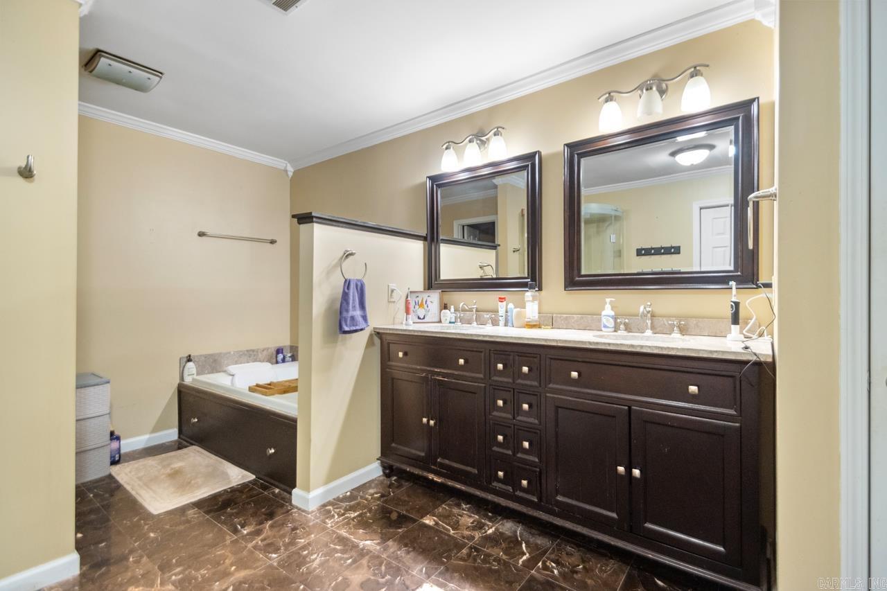 312 Fair Oaks Drive