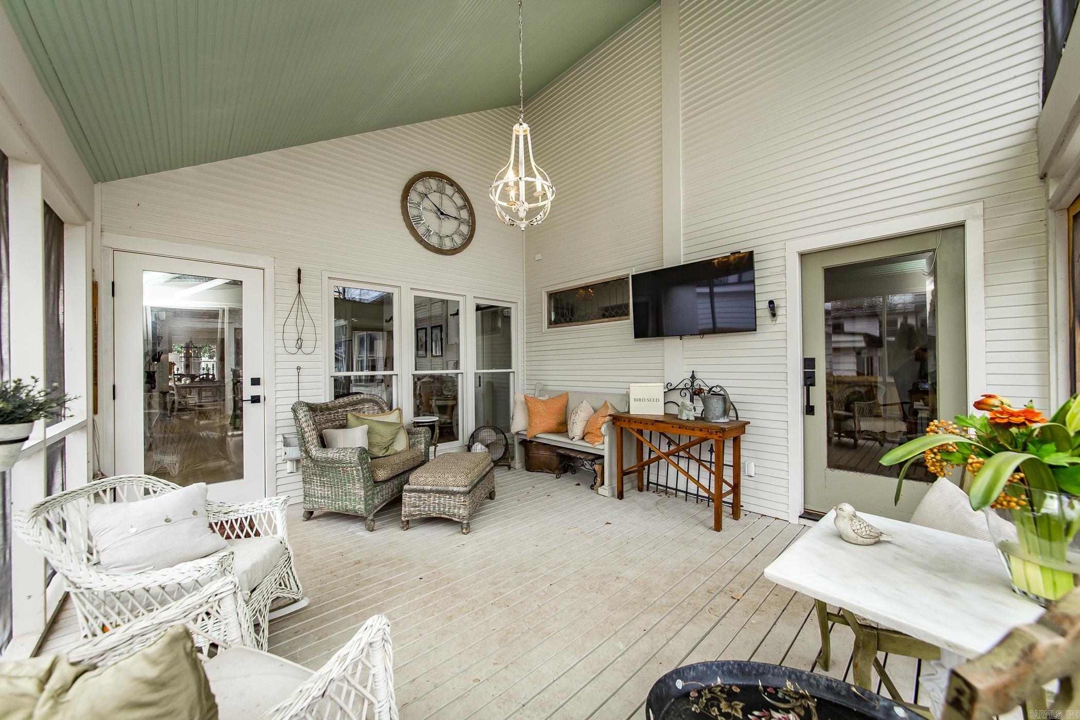 5110 Country Club Blvd.