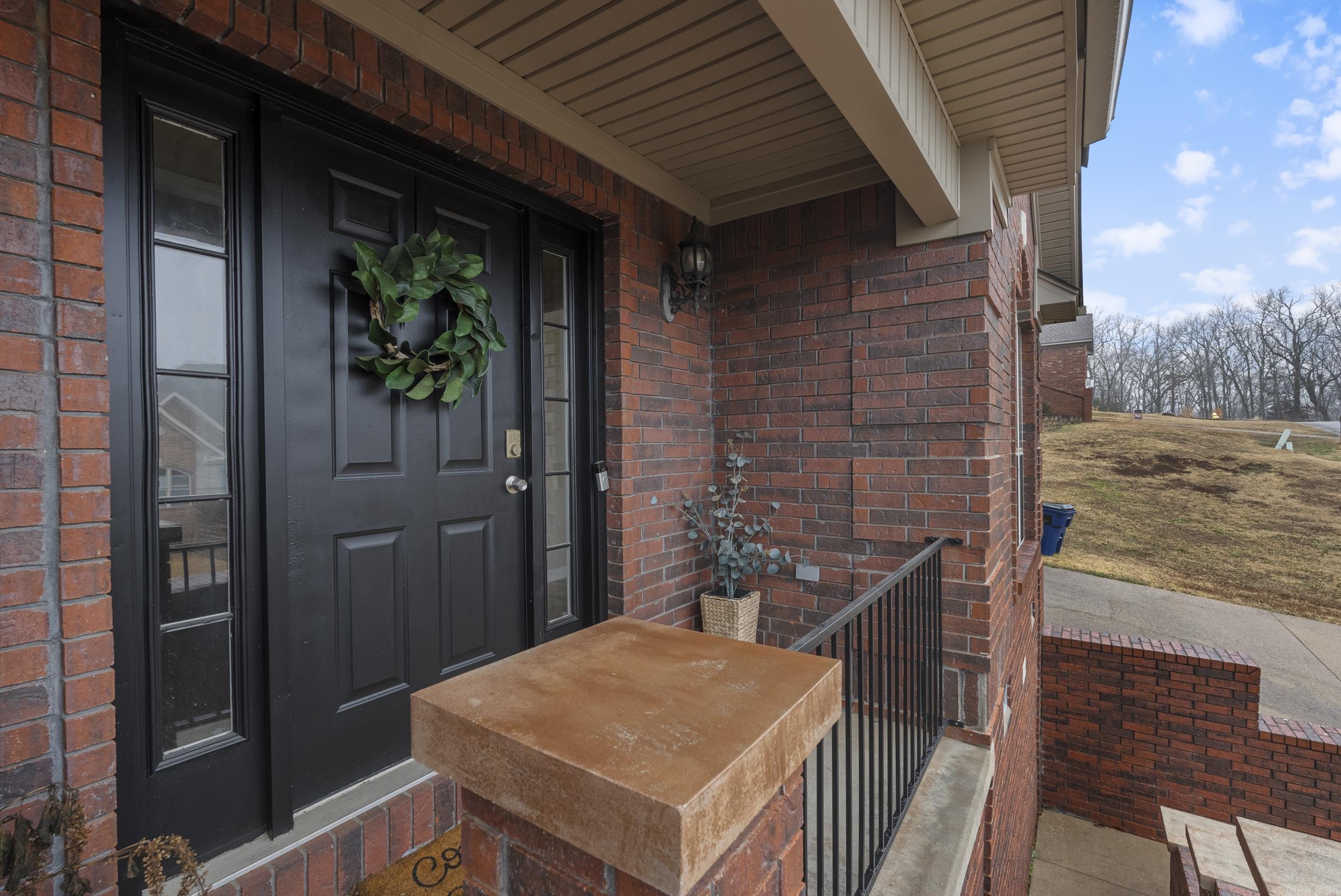 123 Ridgecrest Square