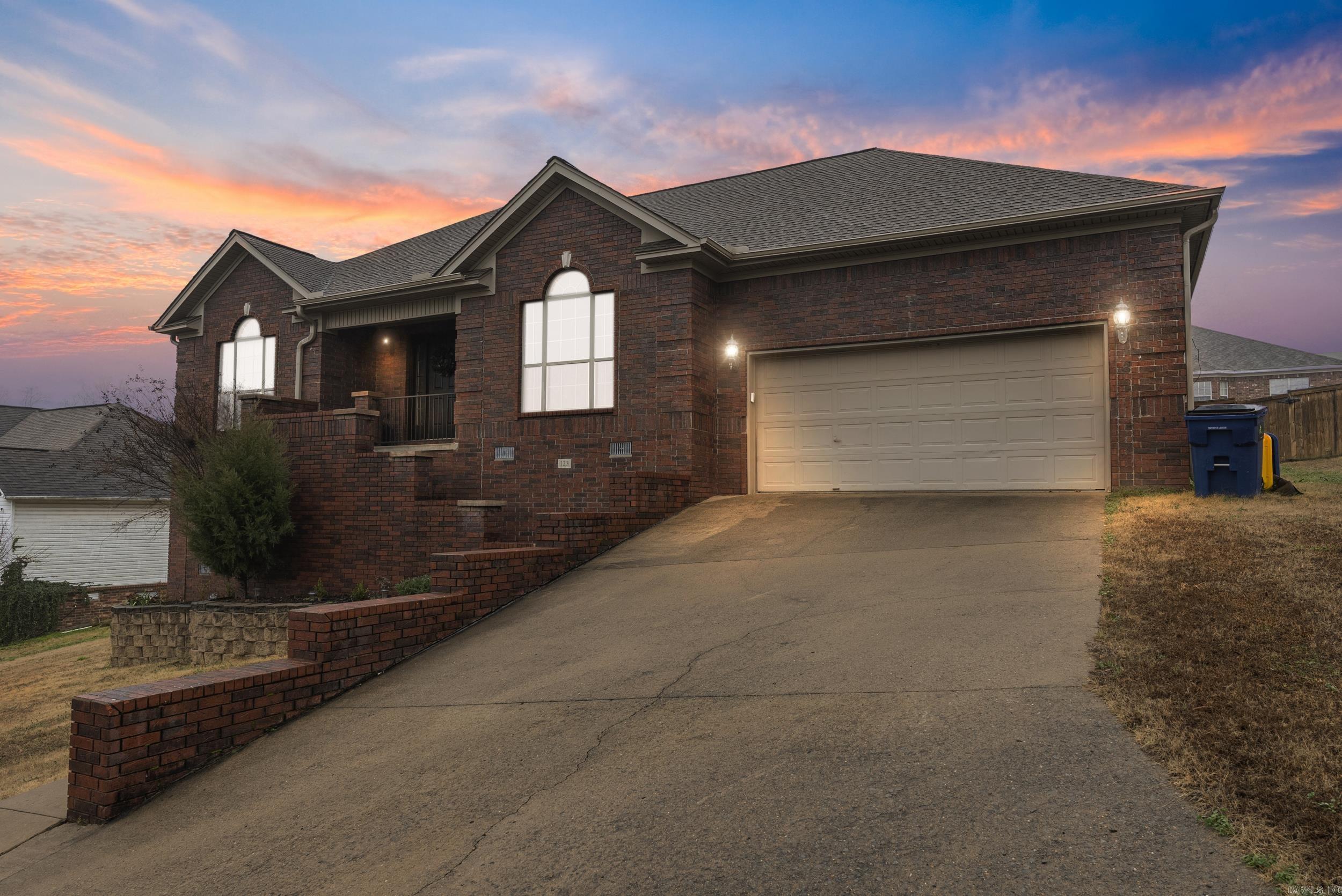 123 Ridgecrest Square