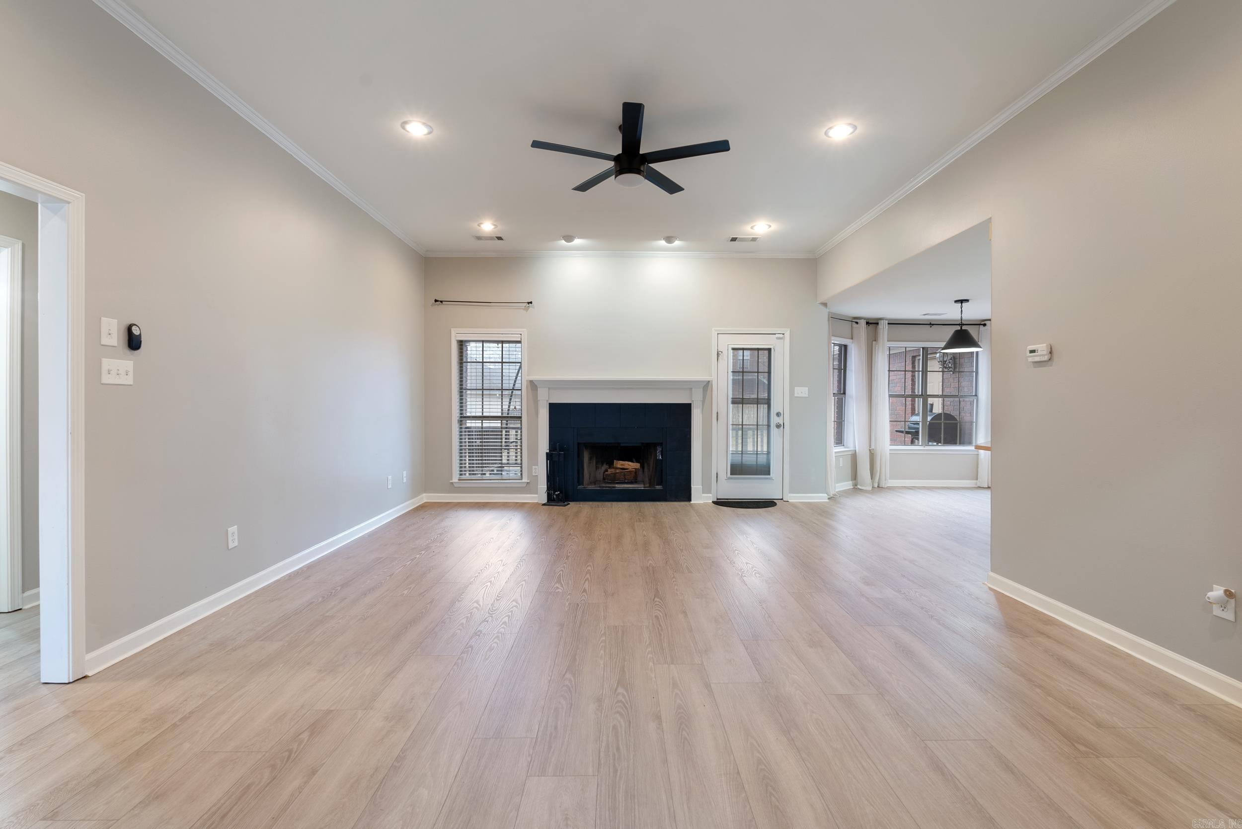 123 Ridgecrest Square