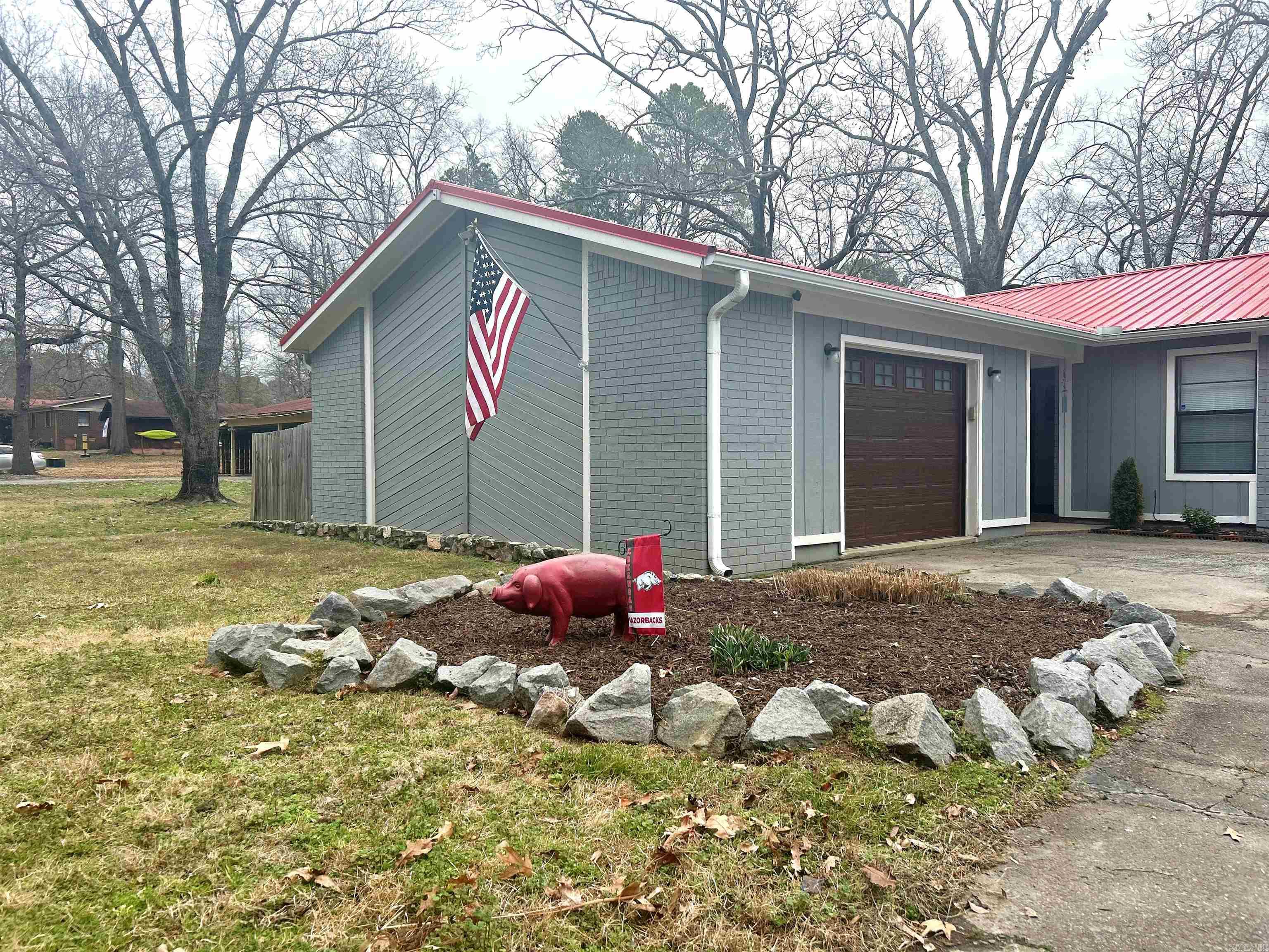 831 Akers Road