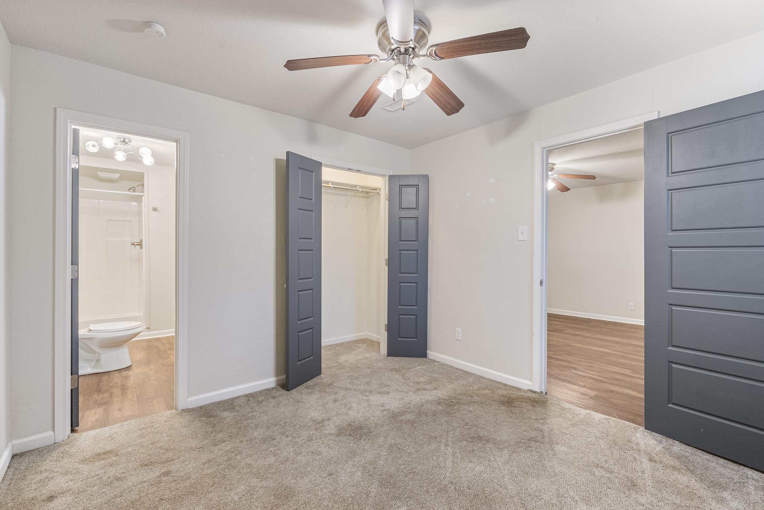 102 Pin Oak Cove