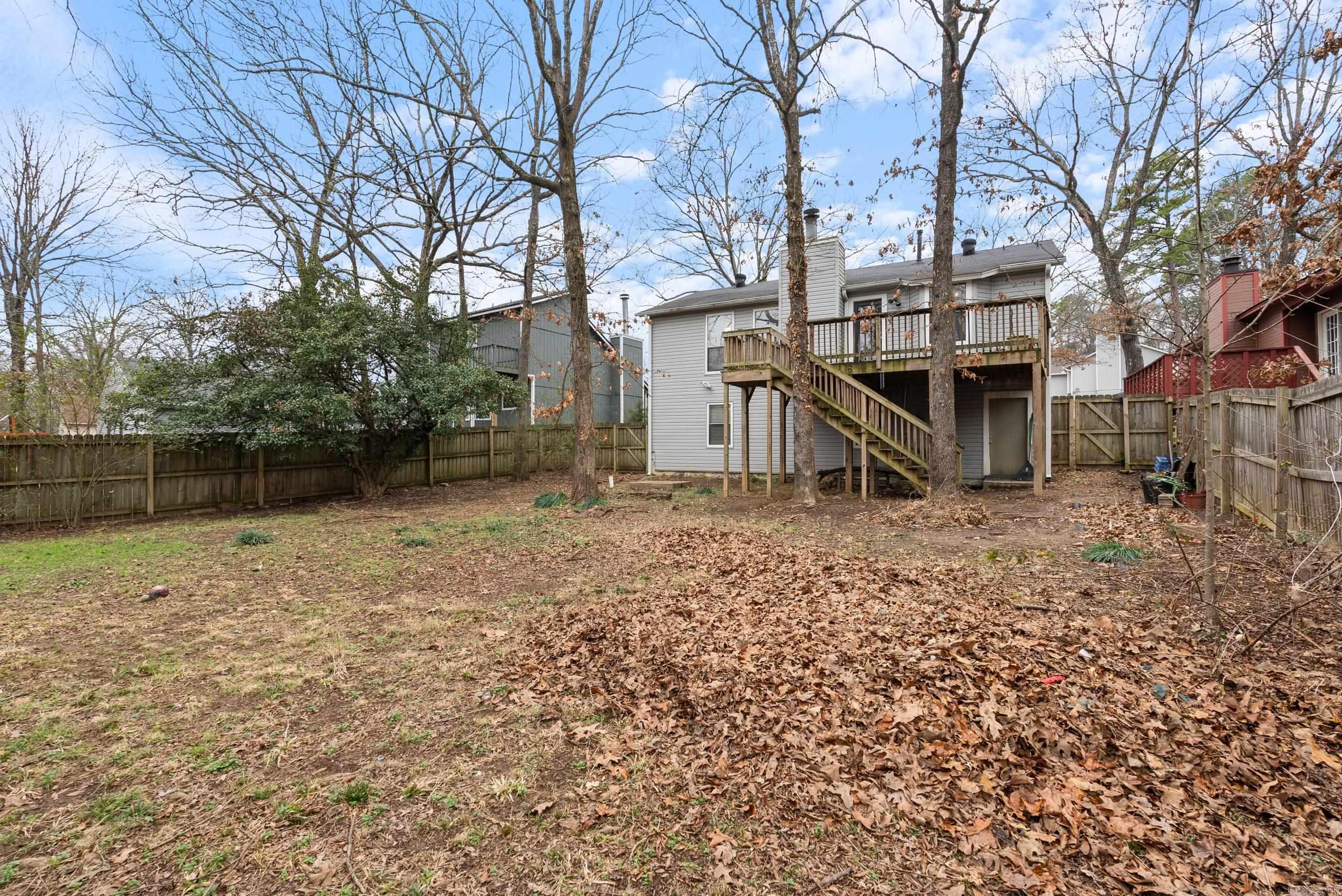 102 Pin Oak Cove