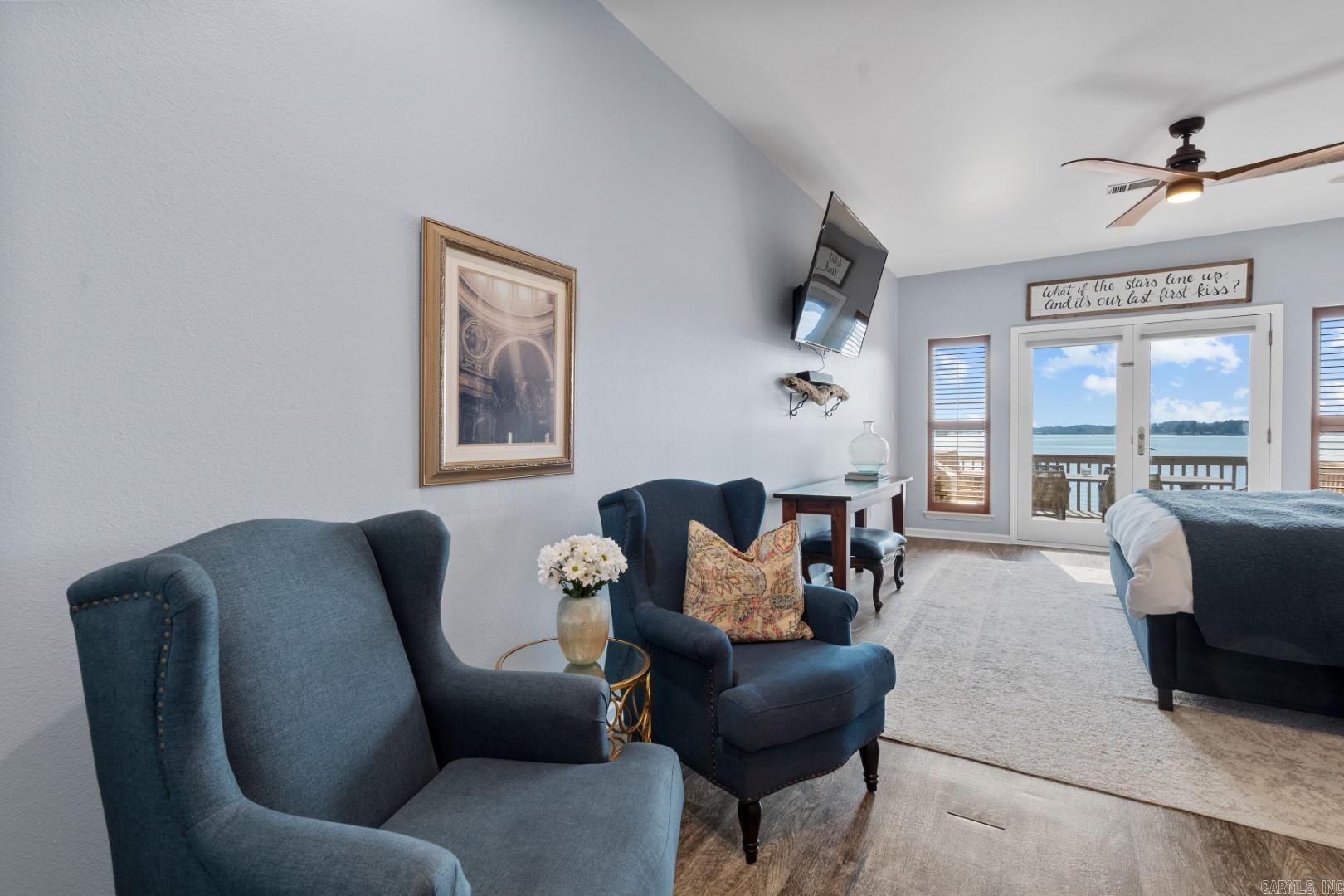 212 Files Landing Road