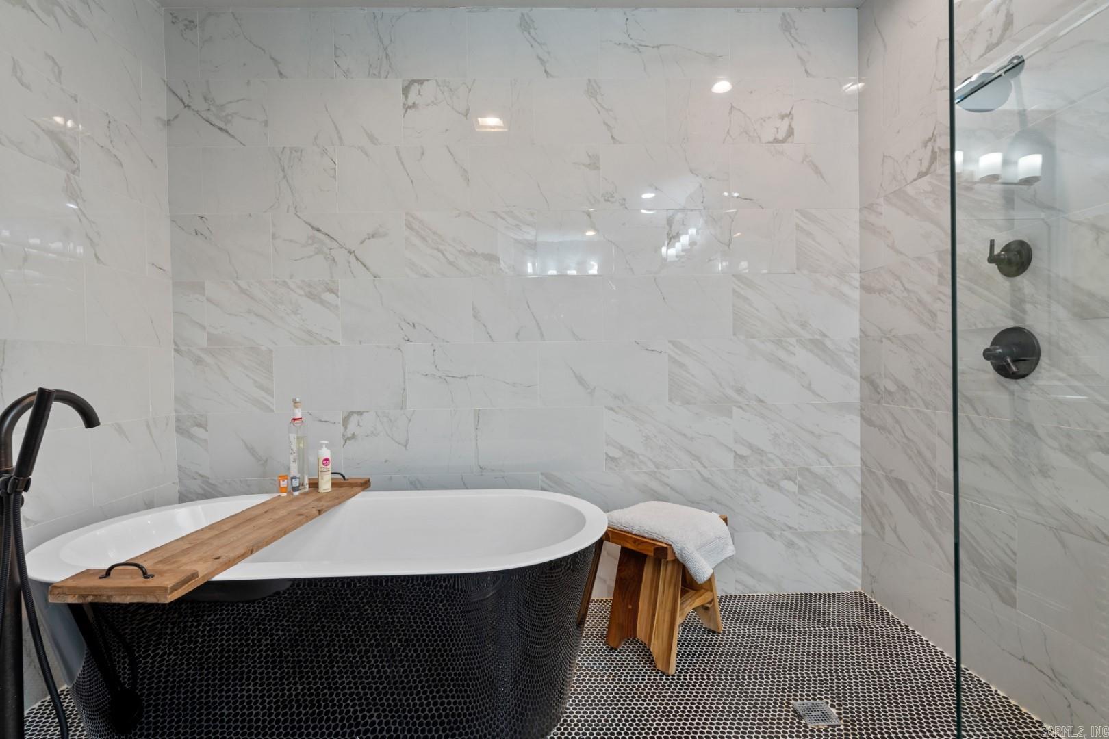 212 Files Landing Road