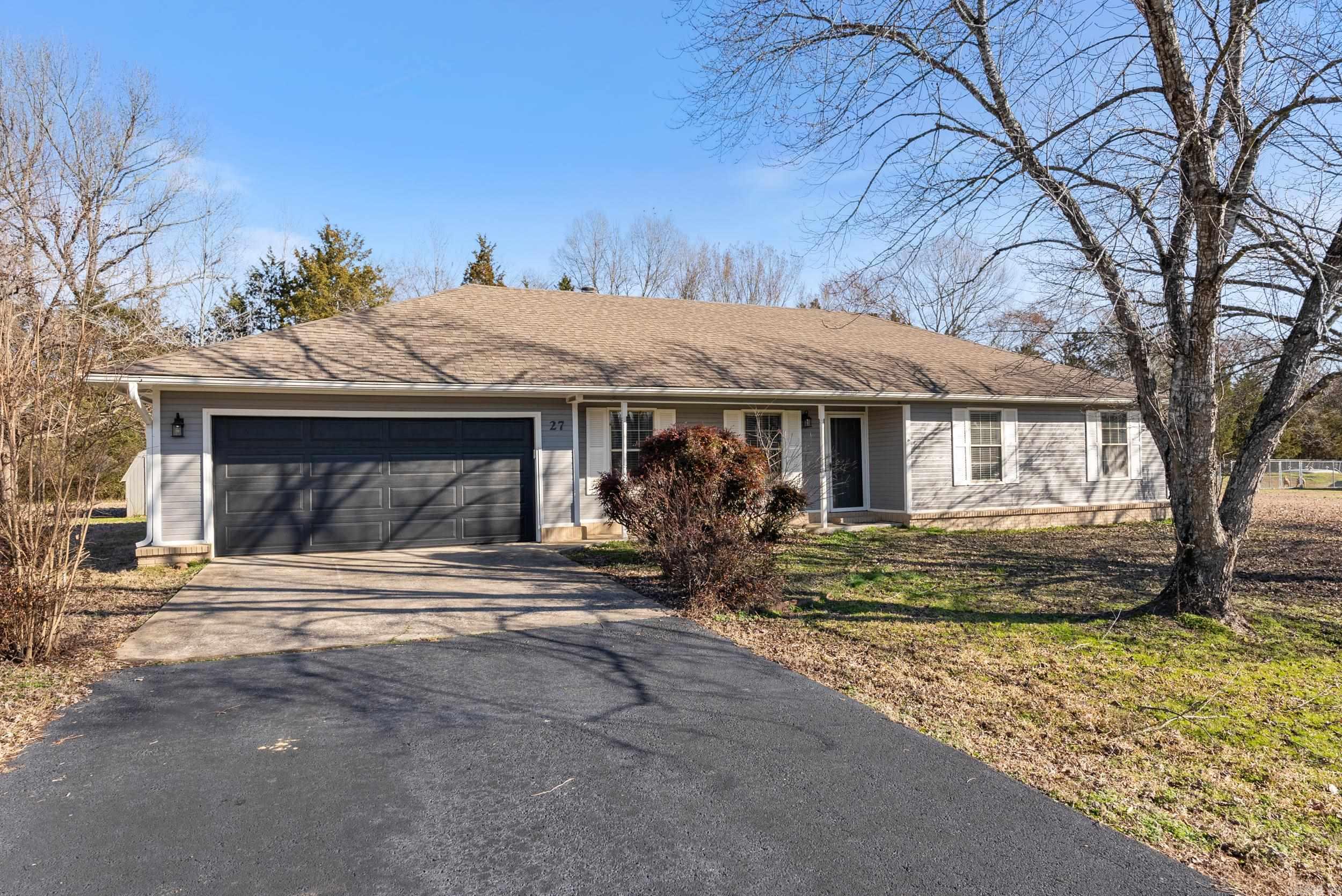 27 Carroll Lane