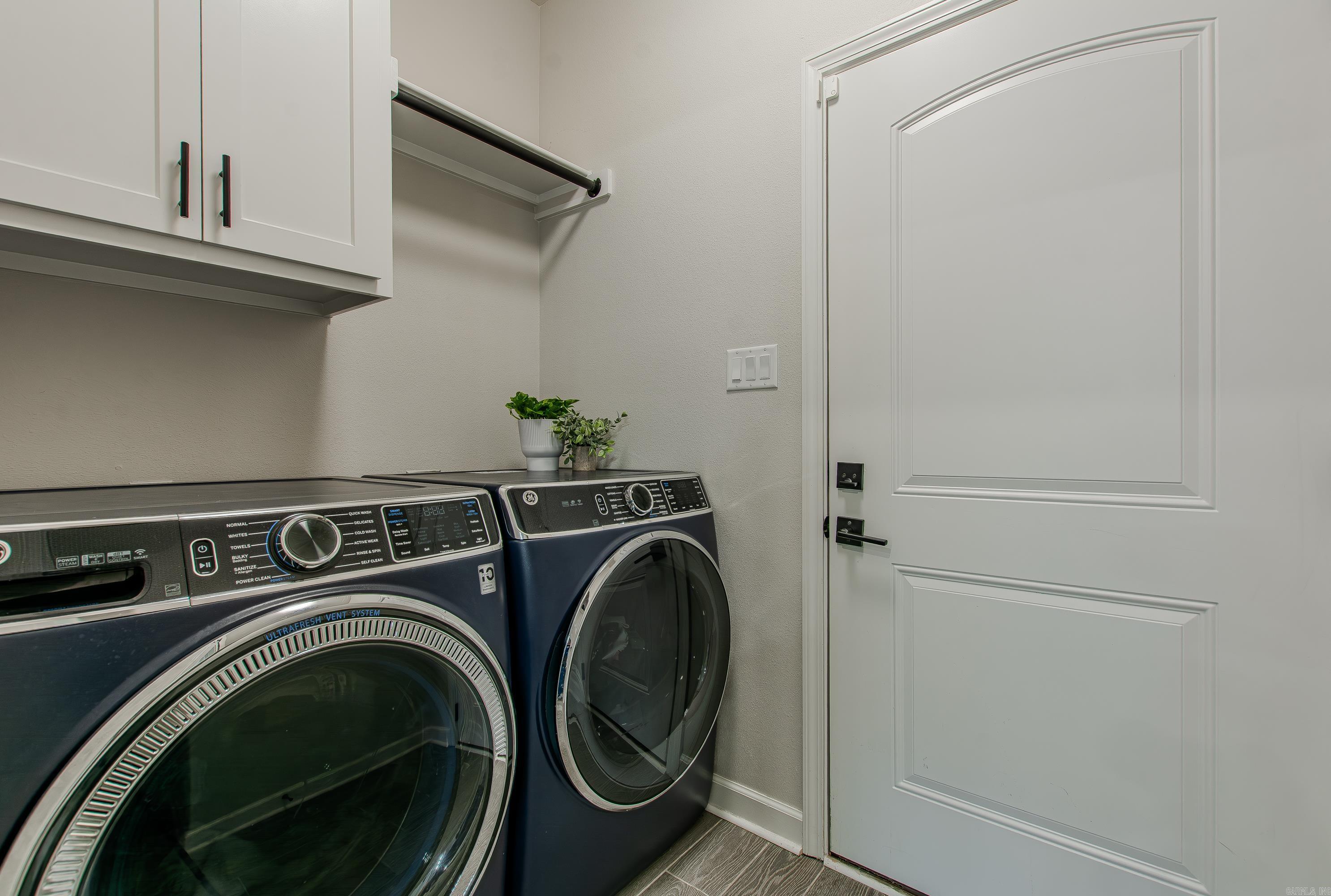 2817 Whisker Way Drive