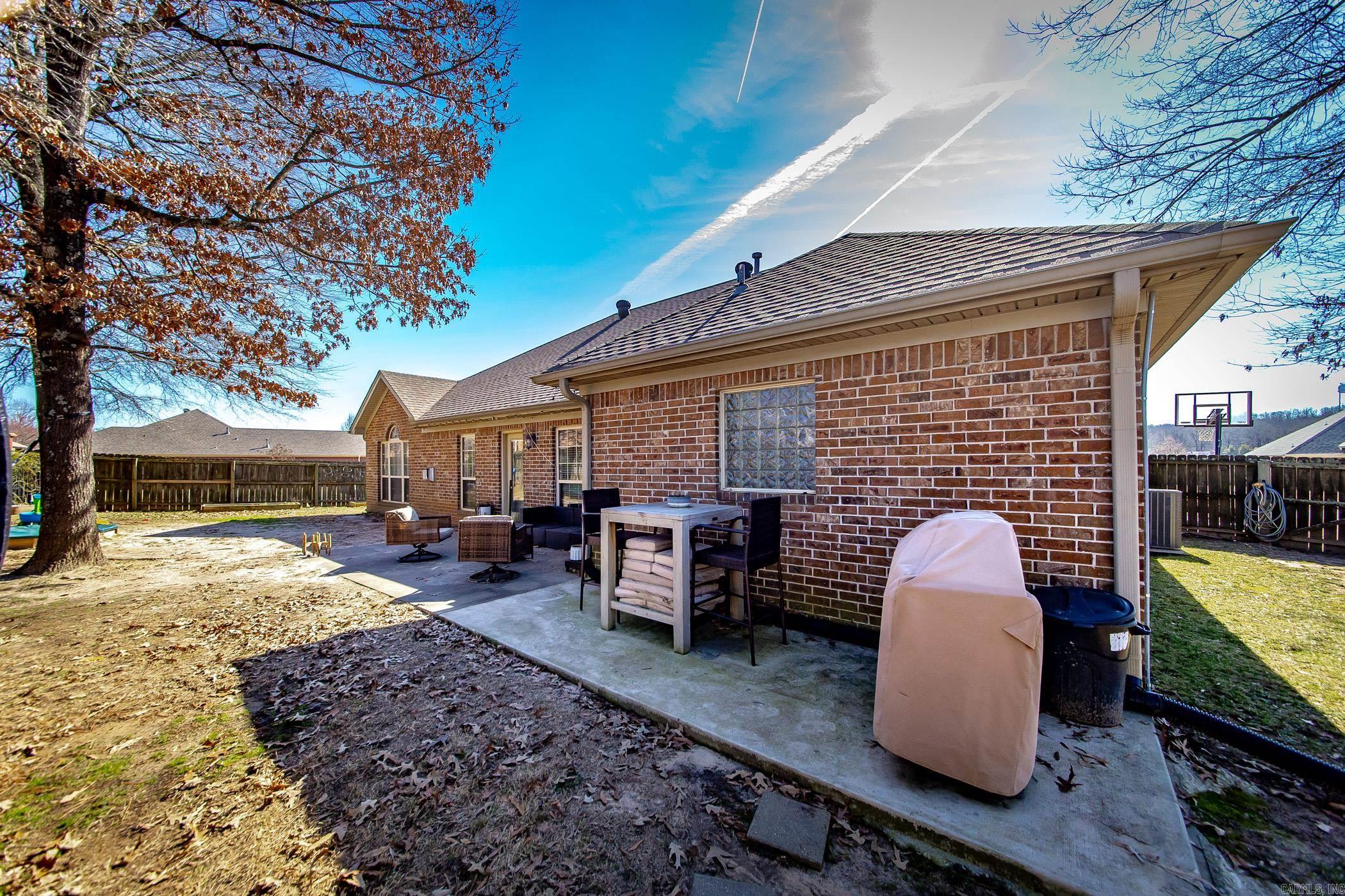 43 Lakeland Drive