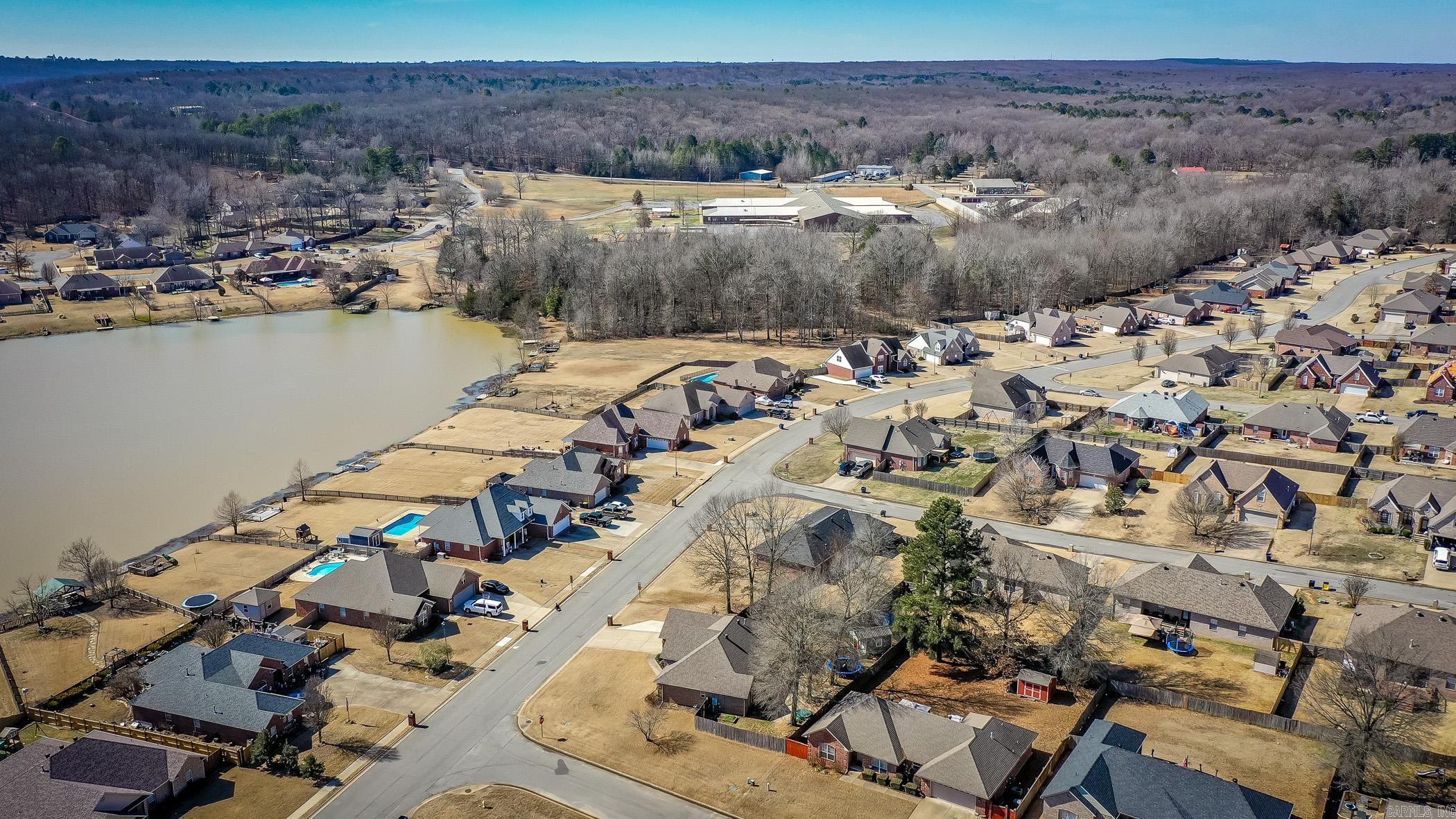 43 Lakeland Drive