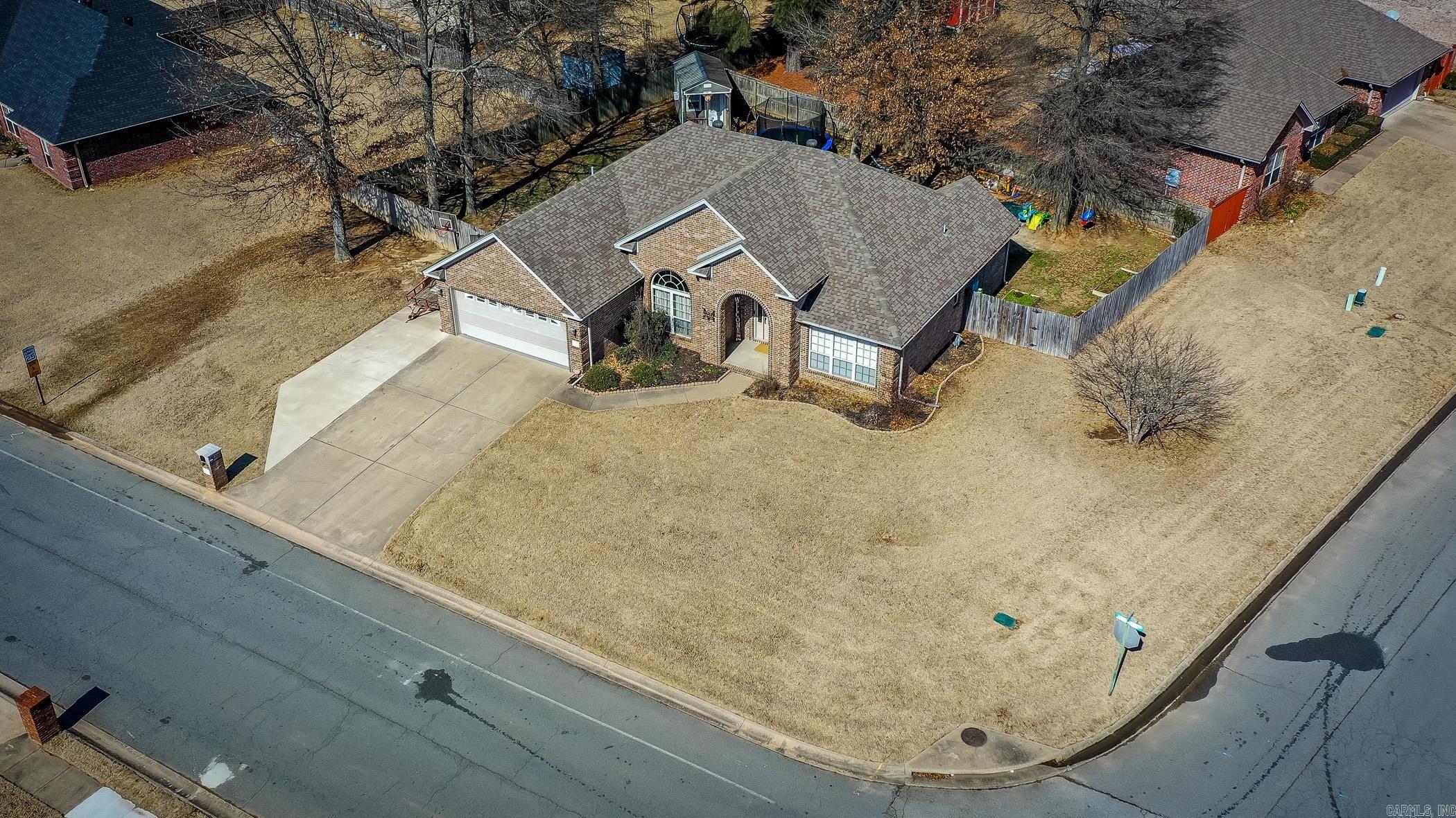 43 Lakeland Drive