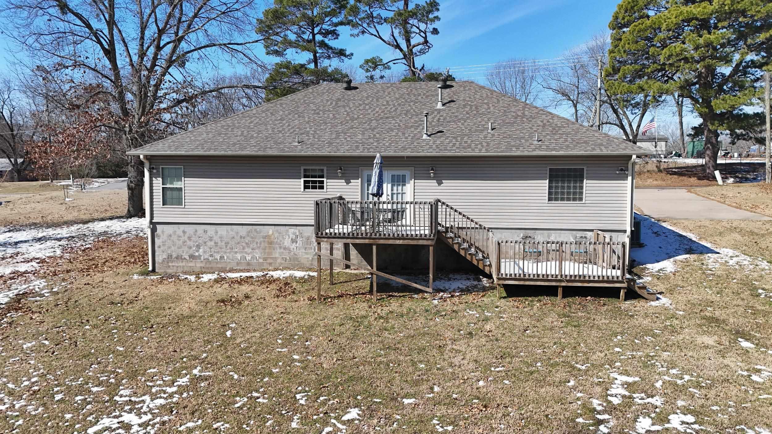 697 N Stagecoach Rd