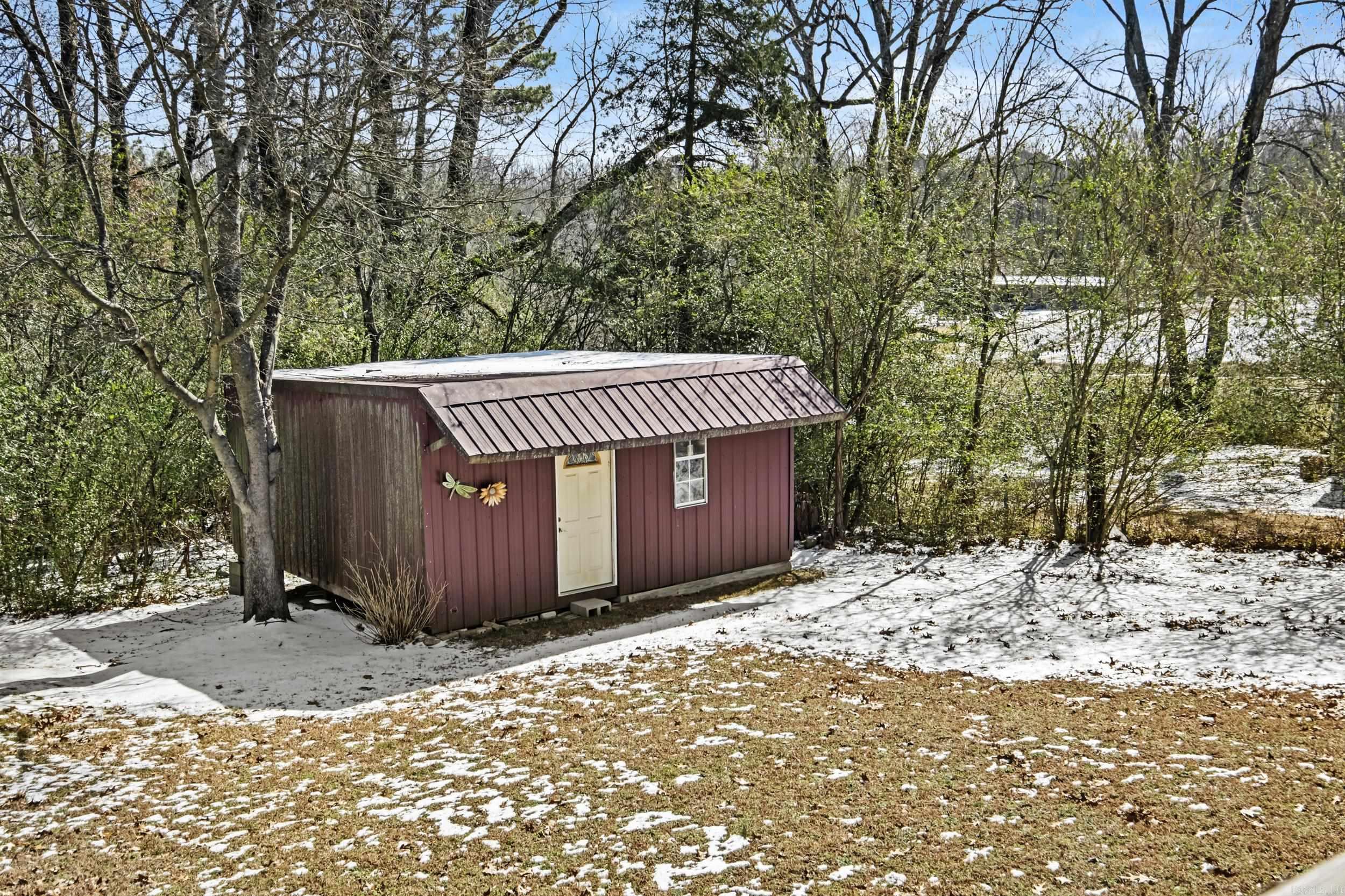 697 N Stagecoach Rd