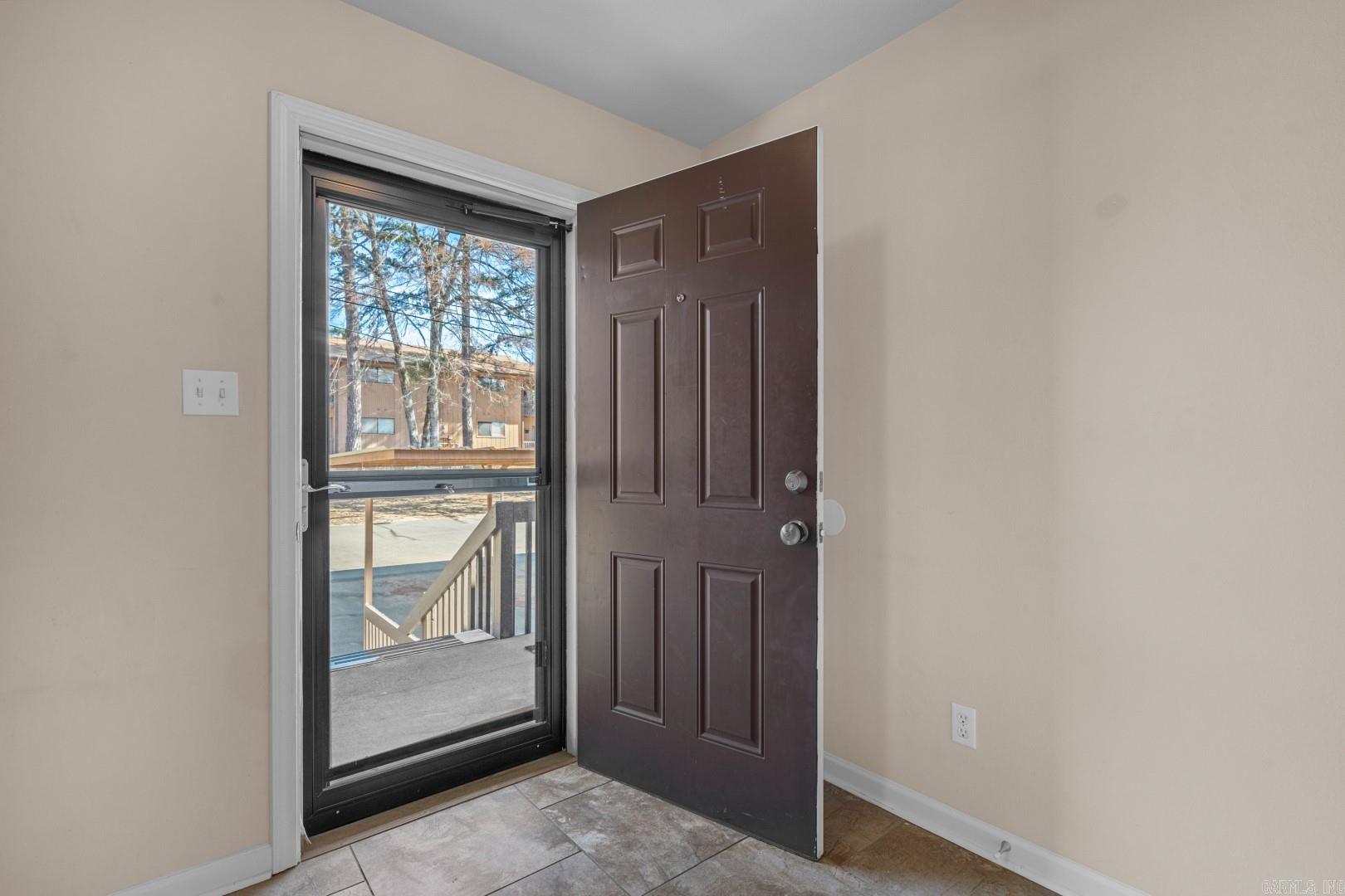 1100 Woodlawn Avenue, #48