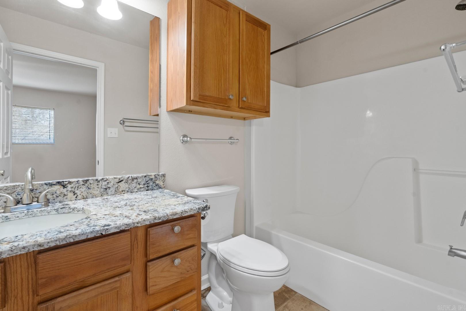 1100 Woodlawn Avenue, #48