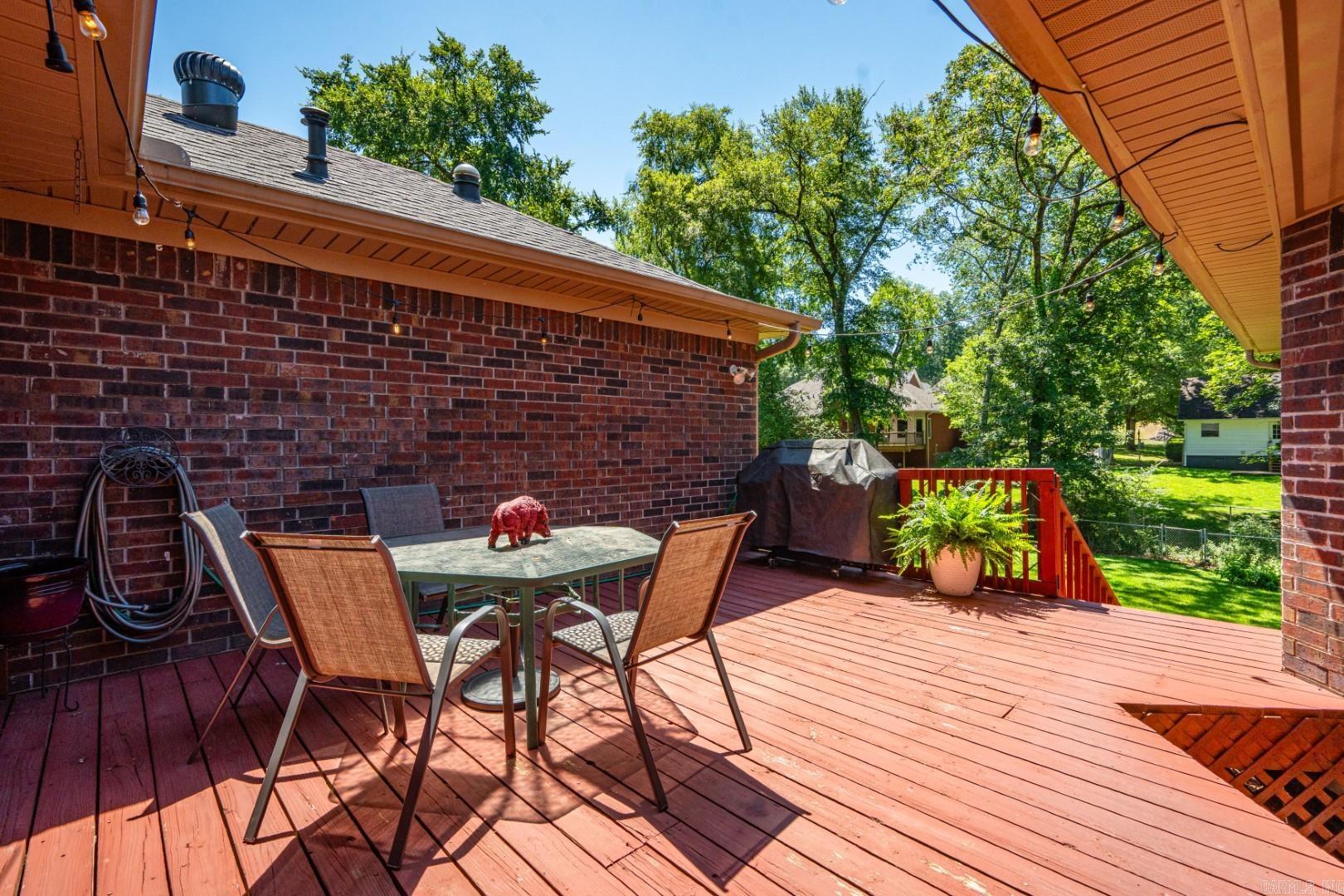 135 Clairmoor Court