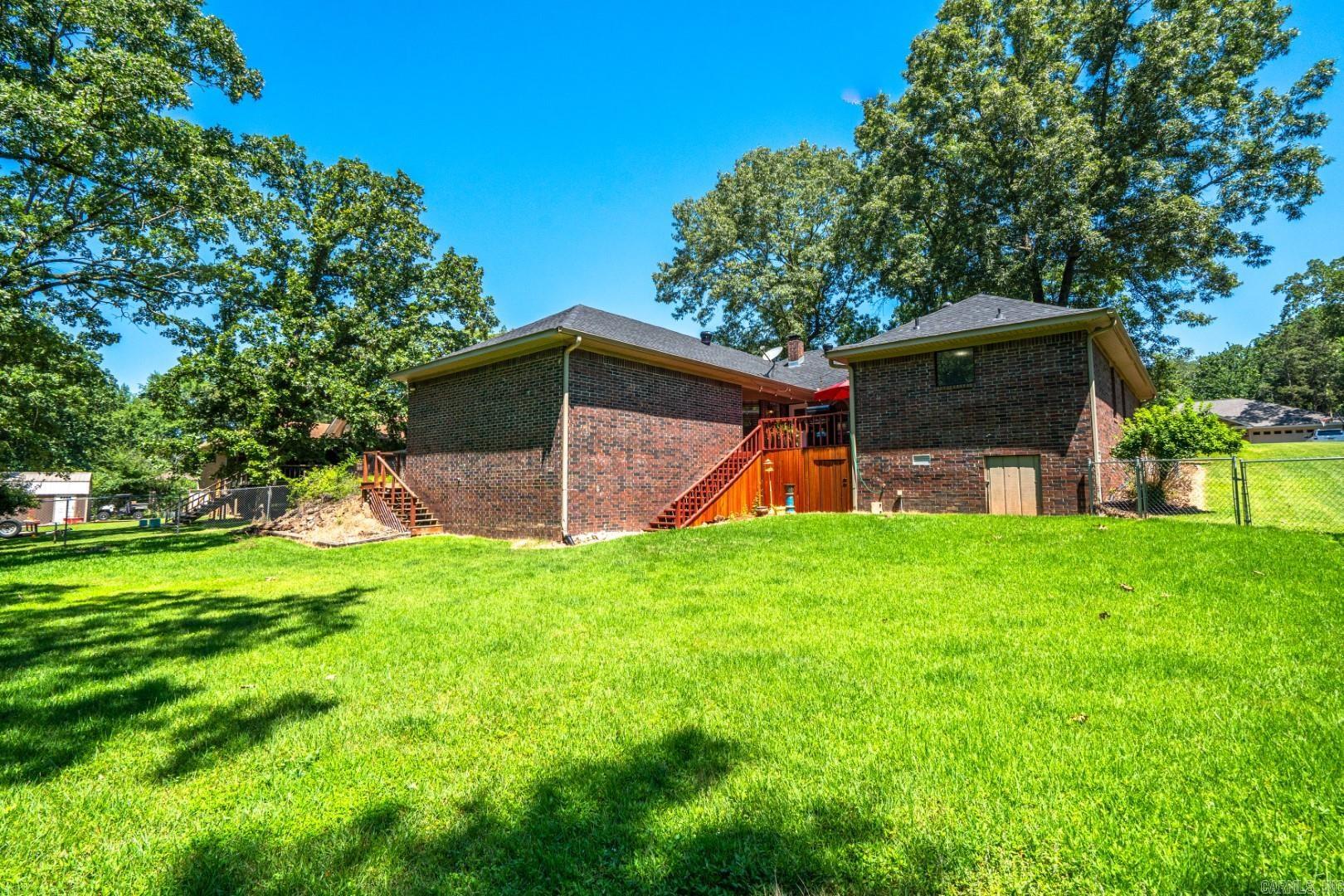 135 Clairmoor Court