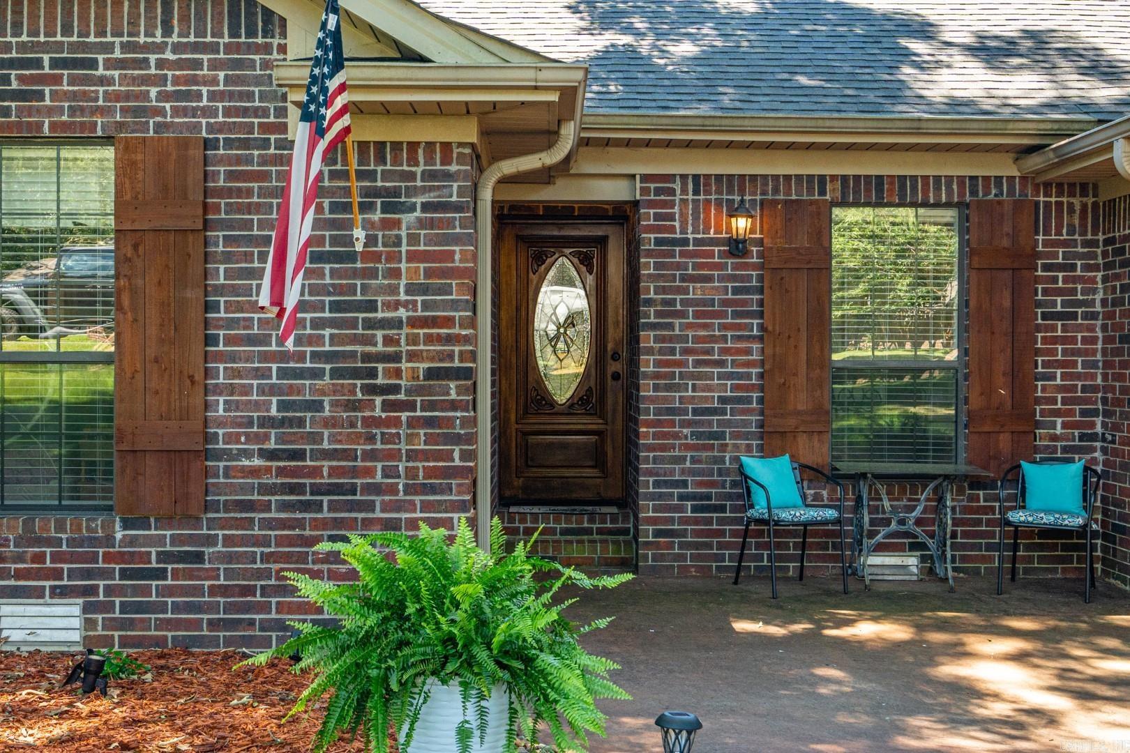 135 Clairmoor Court