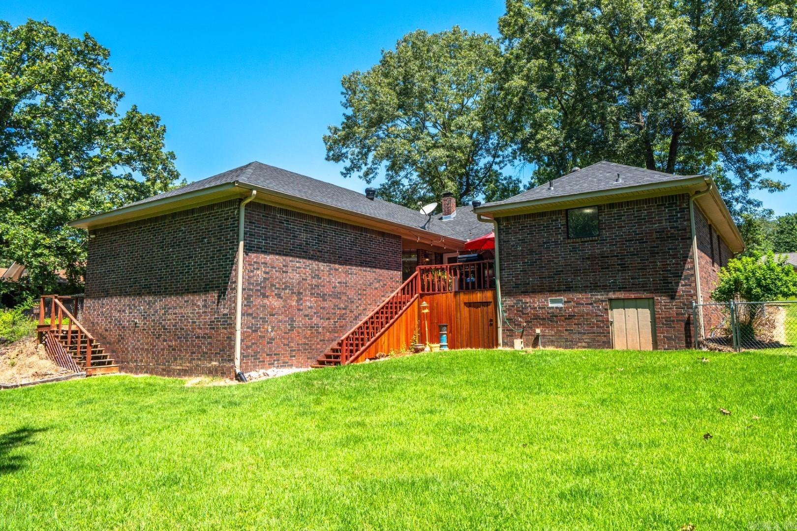 135 Clairmoor Court