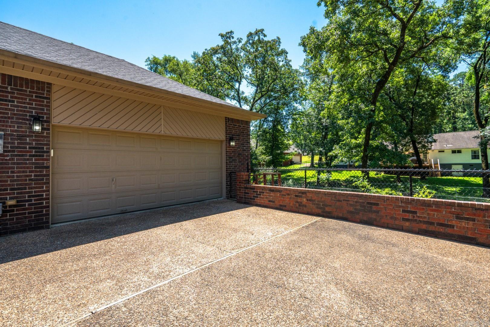 135 Clairmoor Court