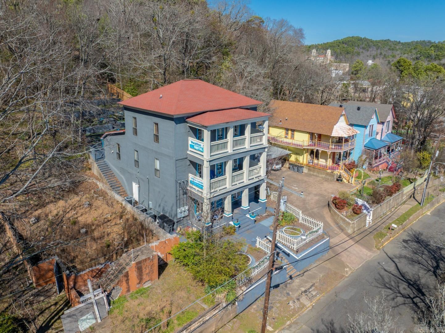 224 Court Street
