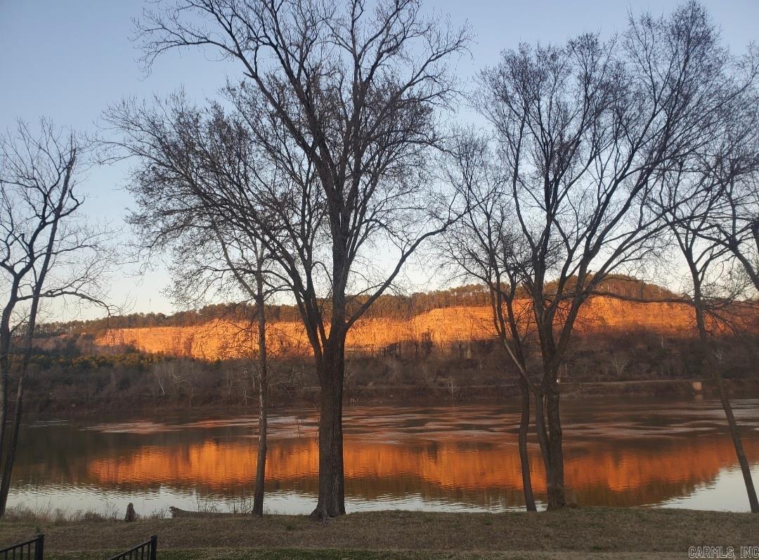 2512 Riverfront Drive Unit 2