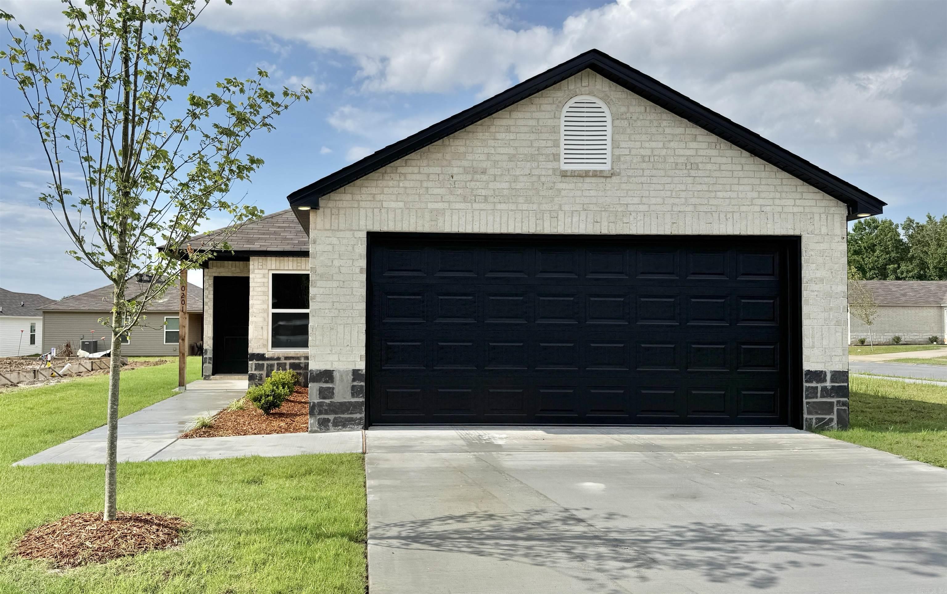 10201 Marilyn Drive