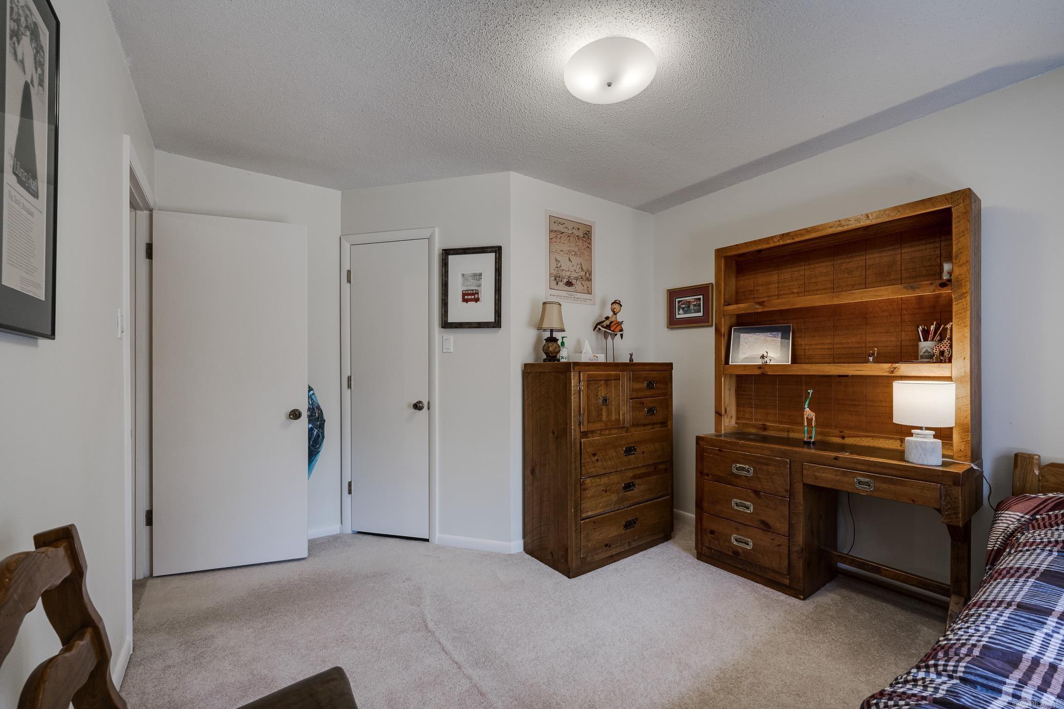 31 Forrest Ct