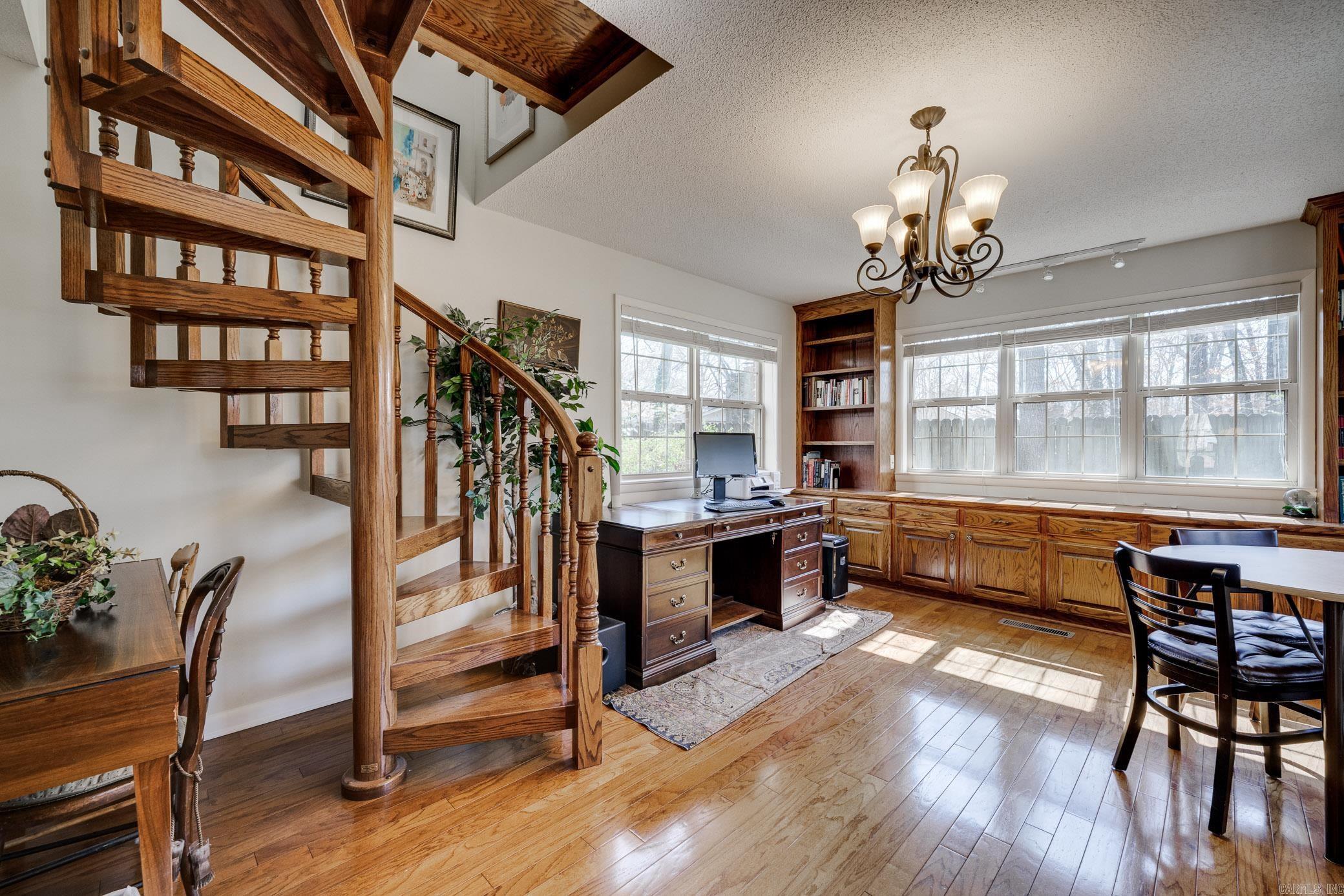31 Forrest Ct