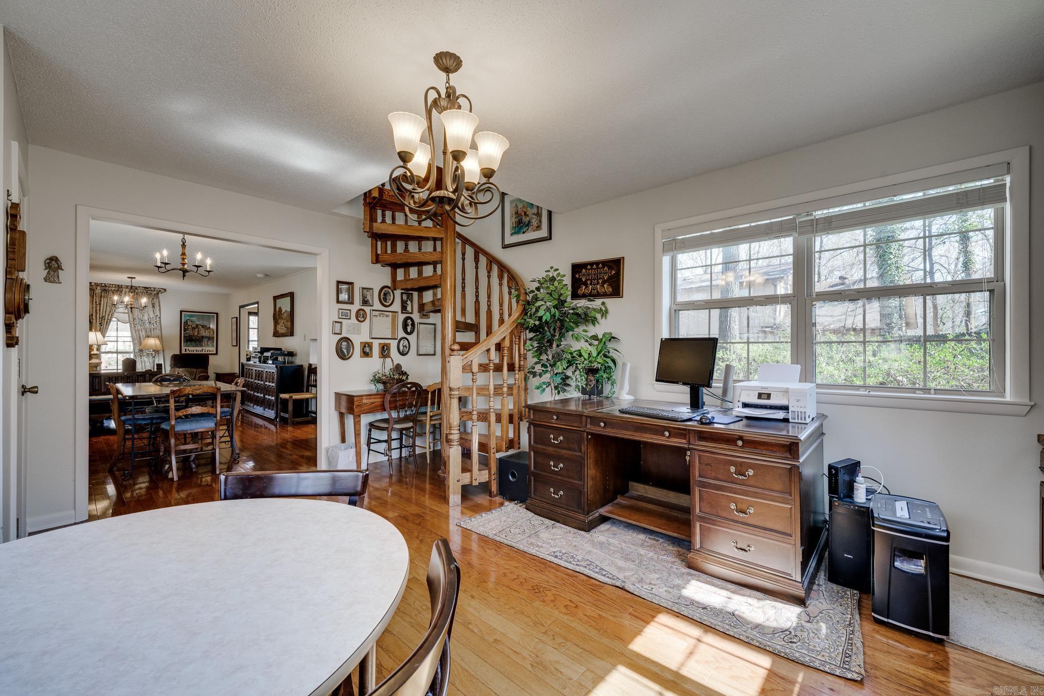 31 Forrest Ct