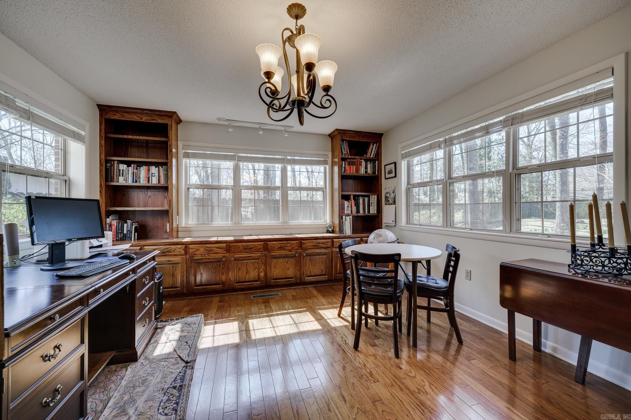 31 Forrest Ct