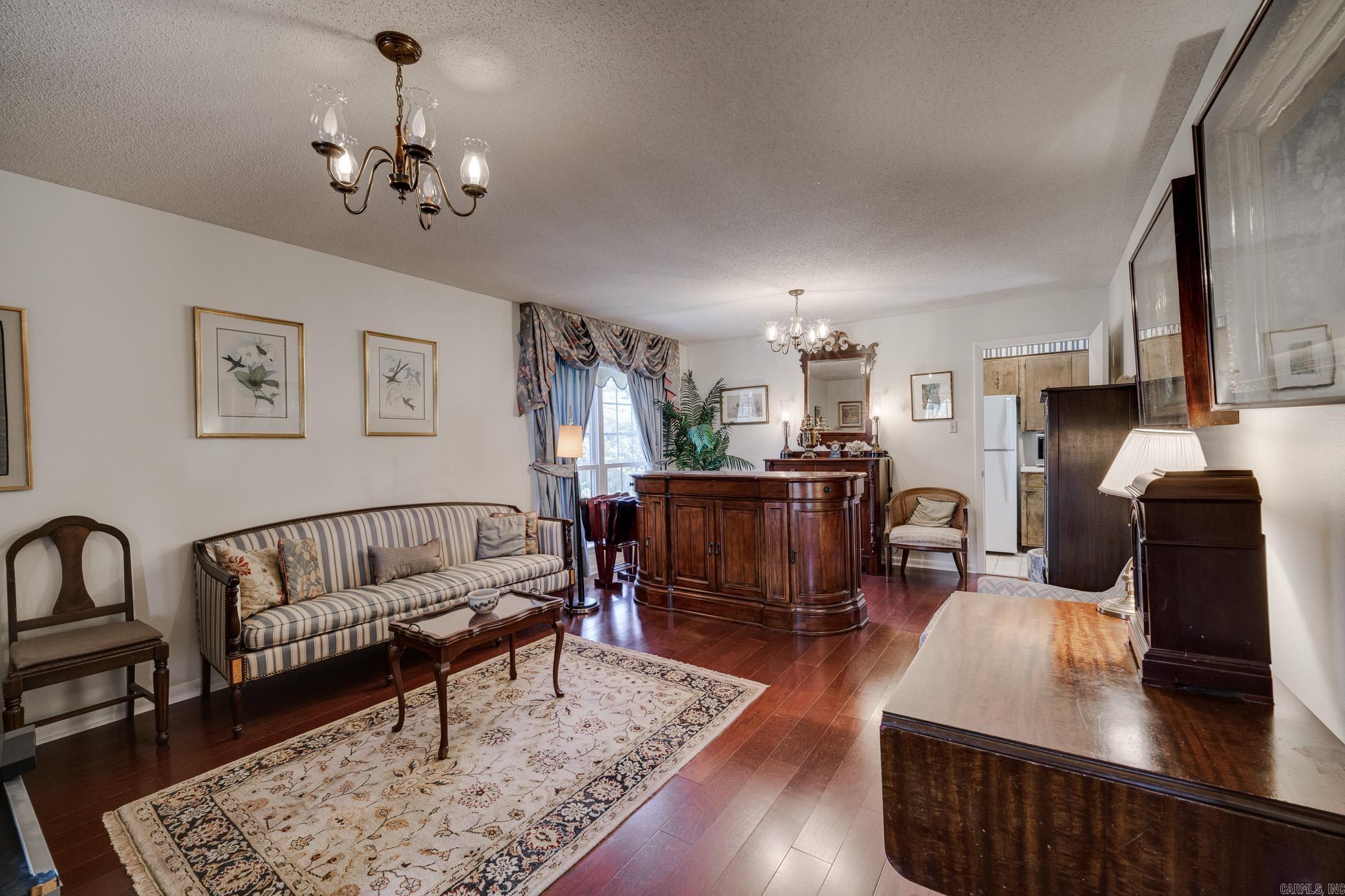 31 Forrest Ct