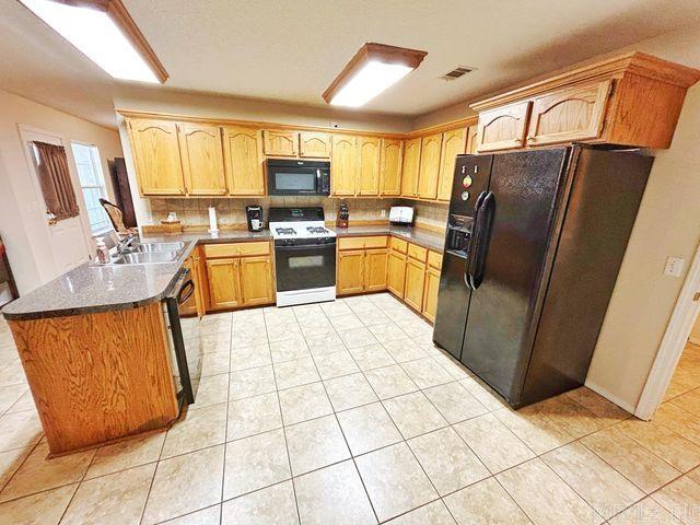 212 Cherokee Ln