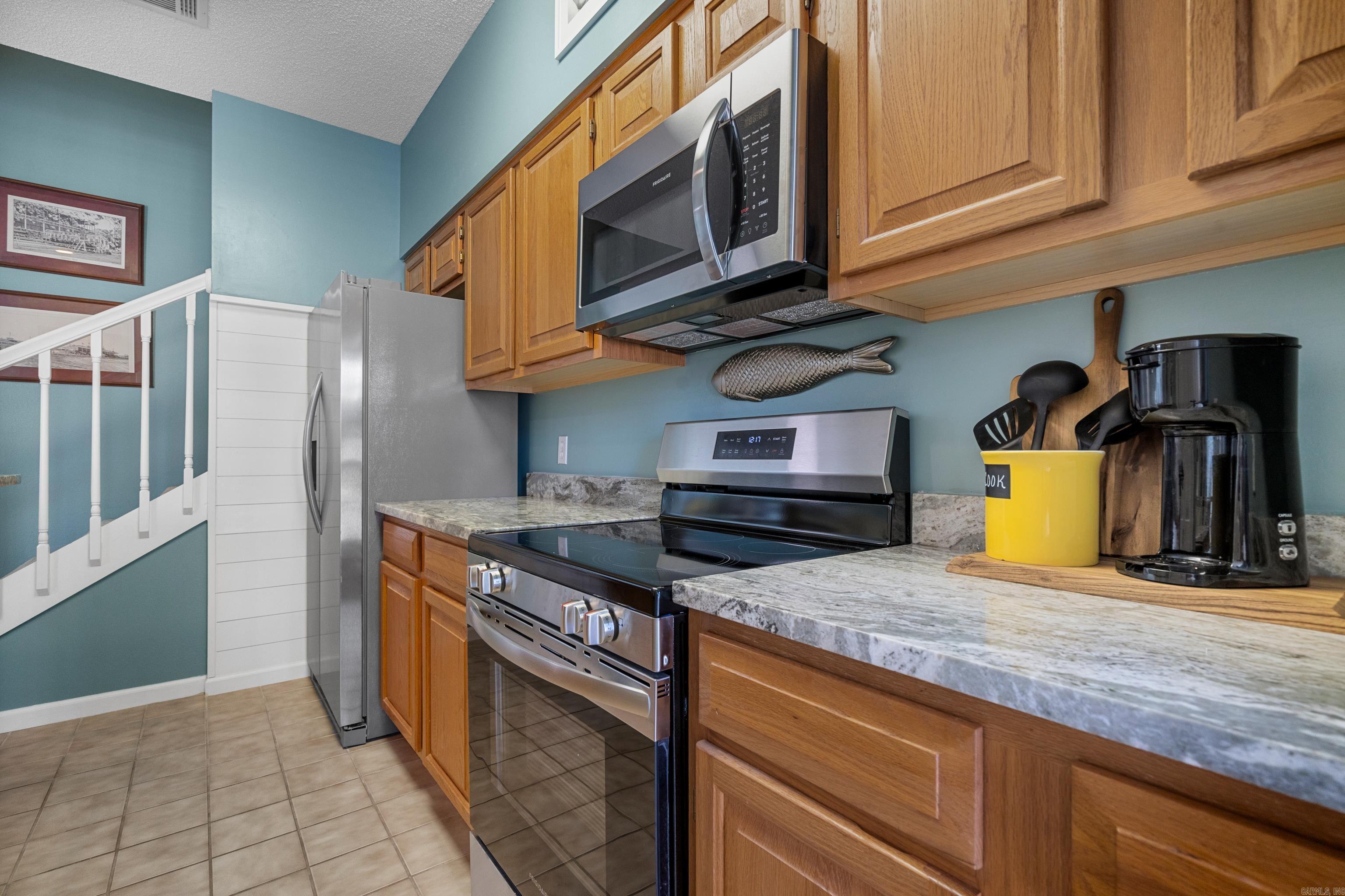 231 Bayshore
