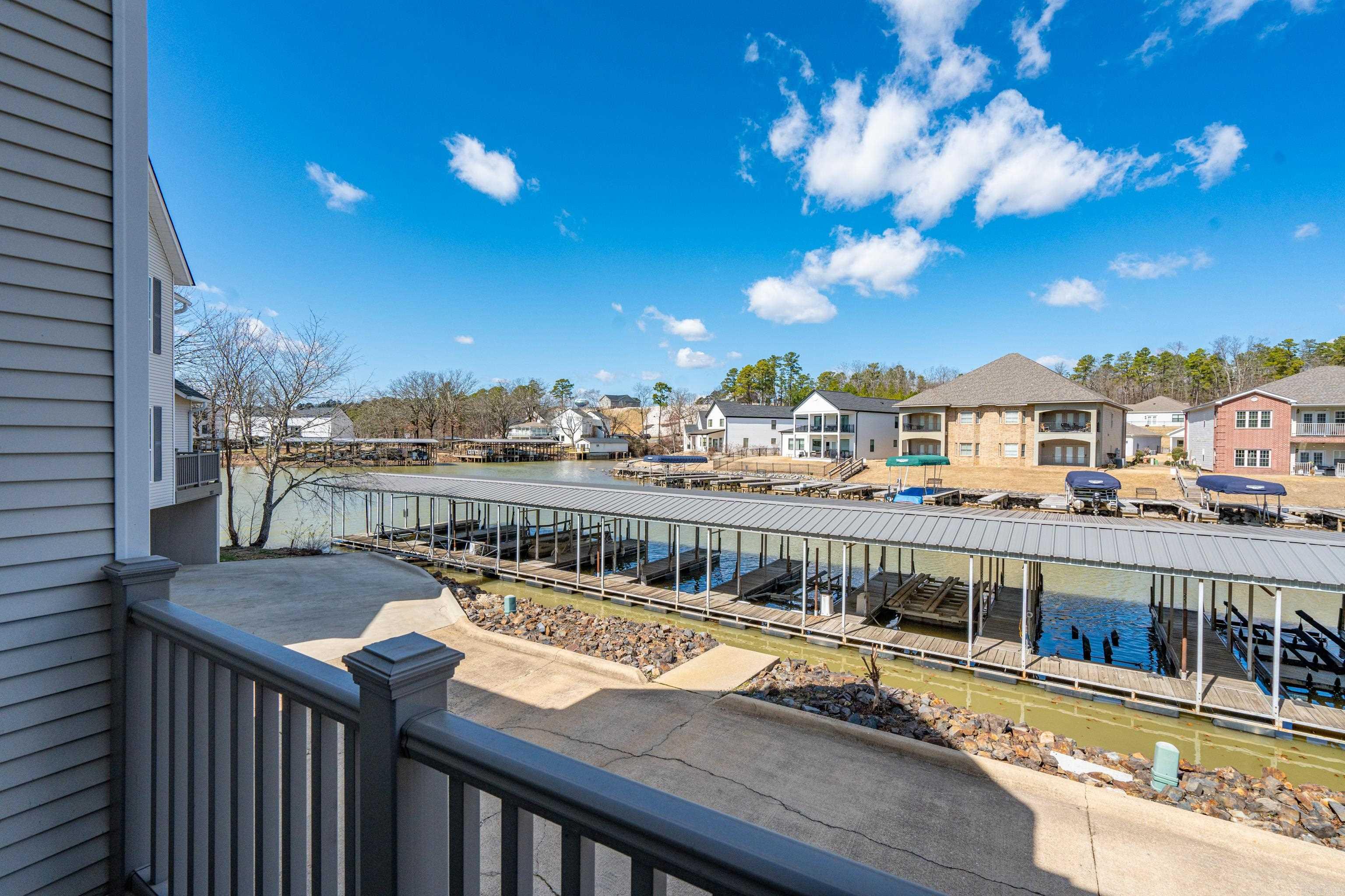 231 Bayshore