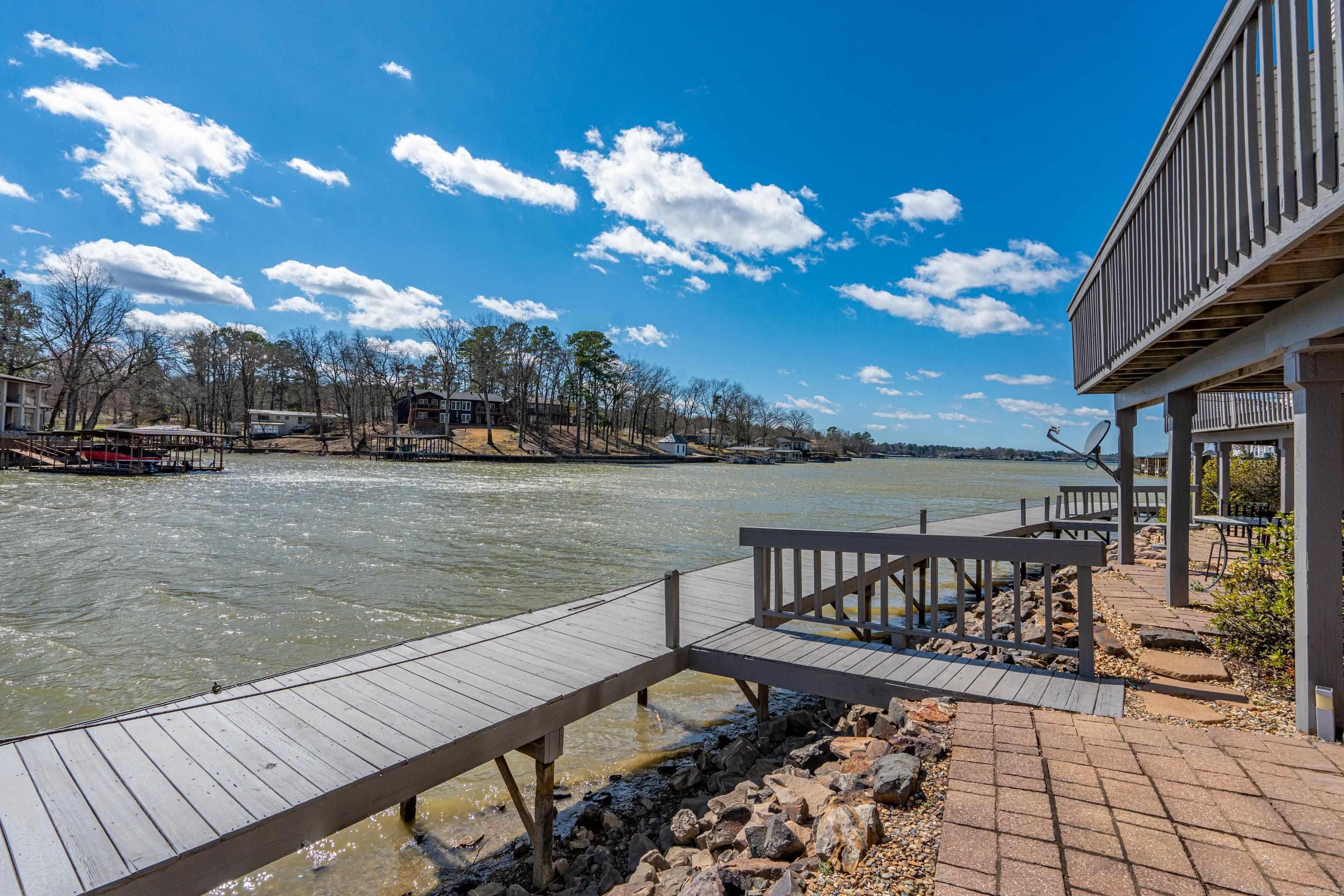 231 Bayshore