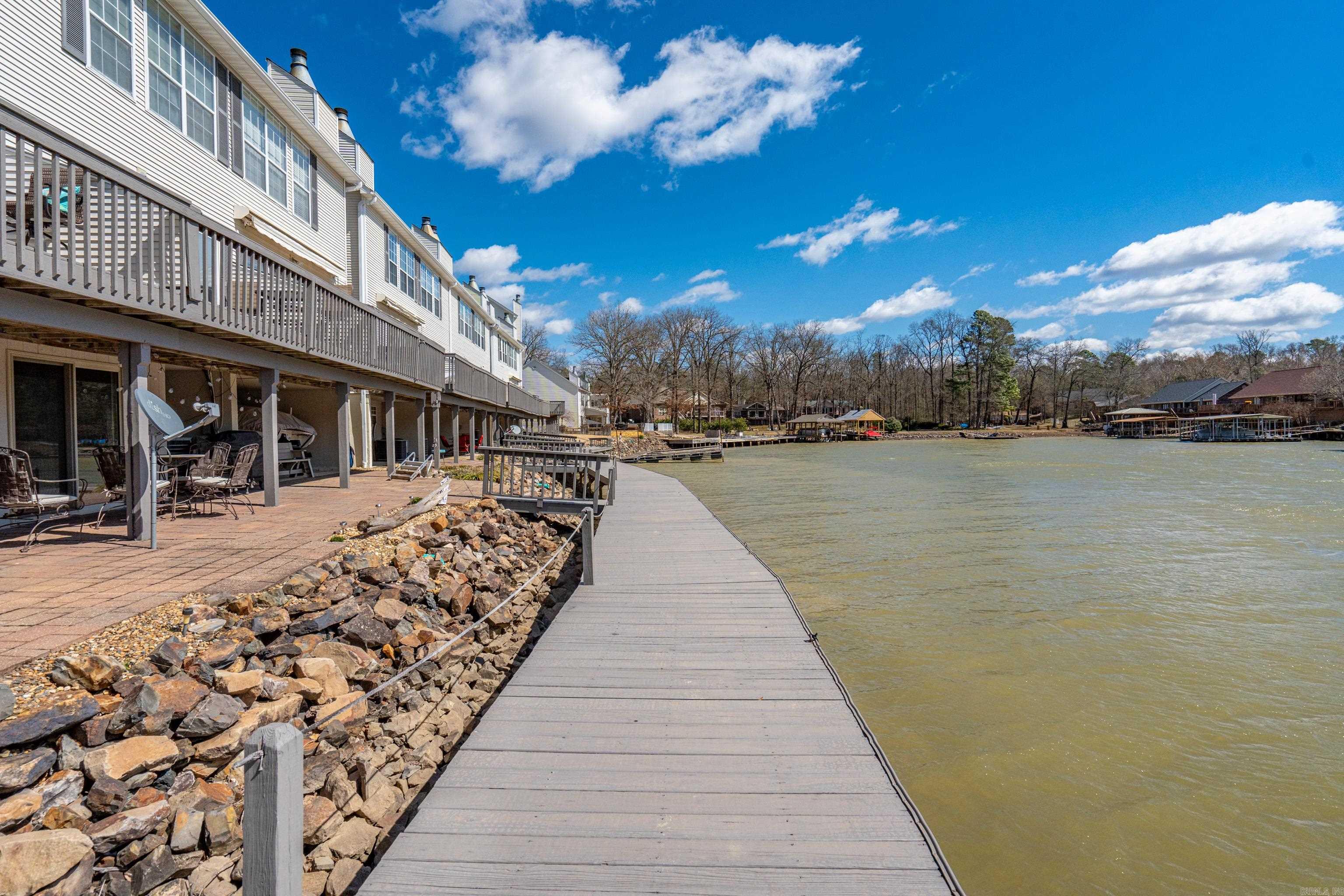 231 Bayshore