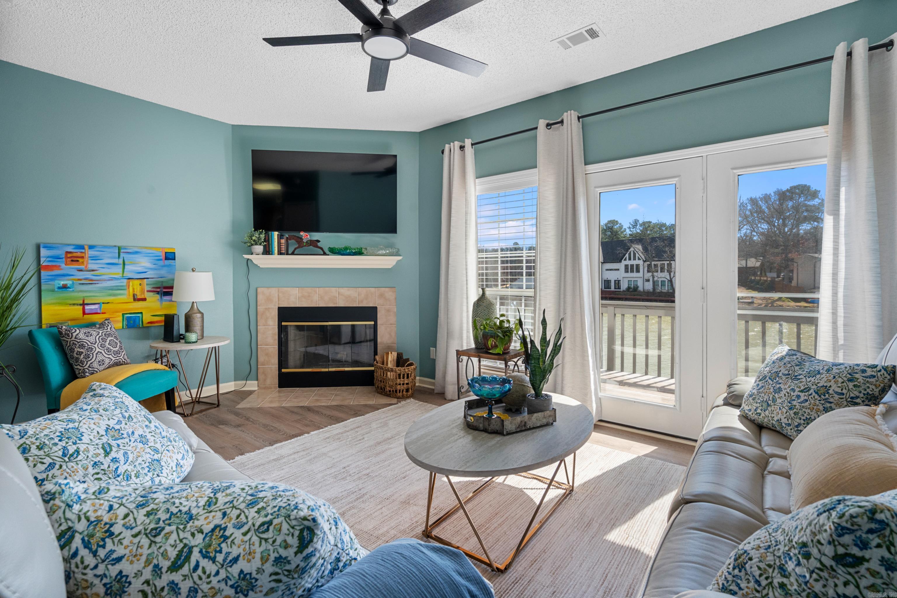 231 Bayshore