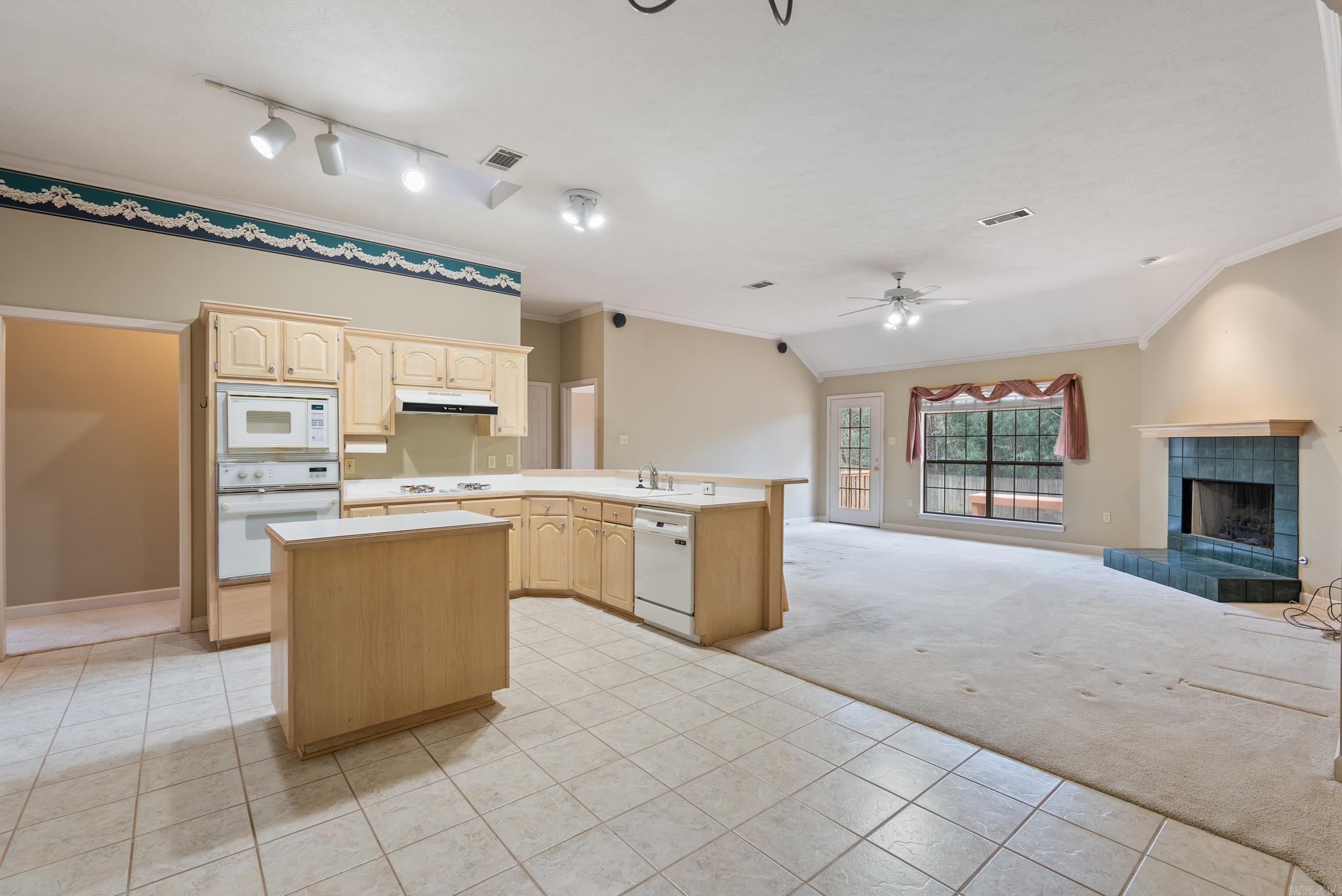 3025 Franklin Circle