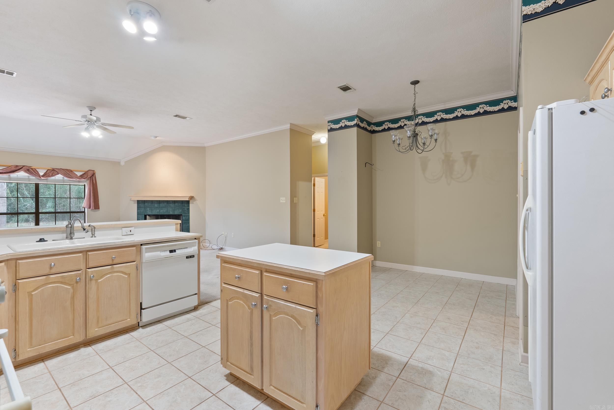 3025 Franklin Circle