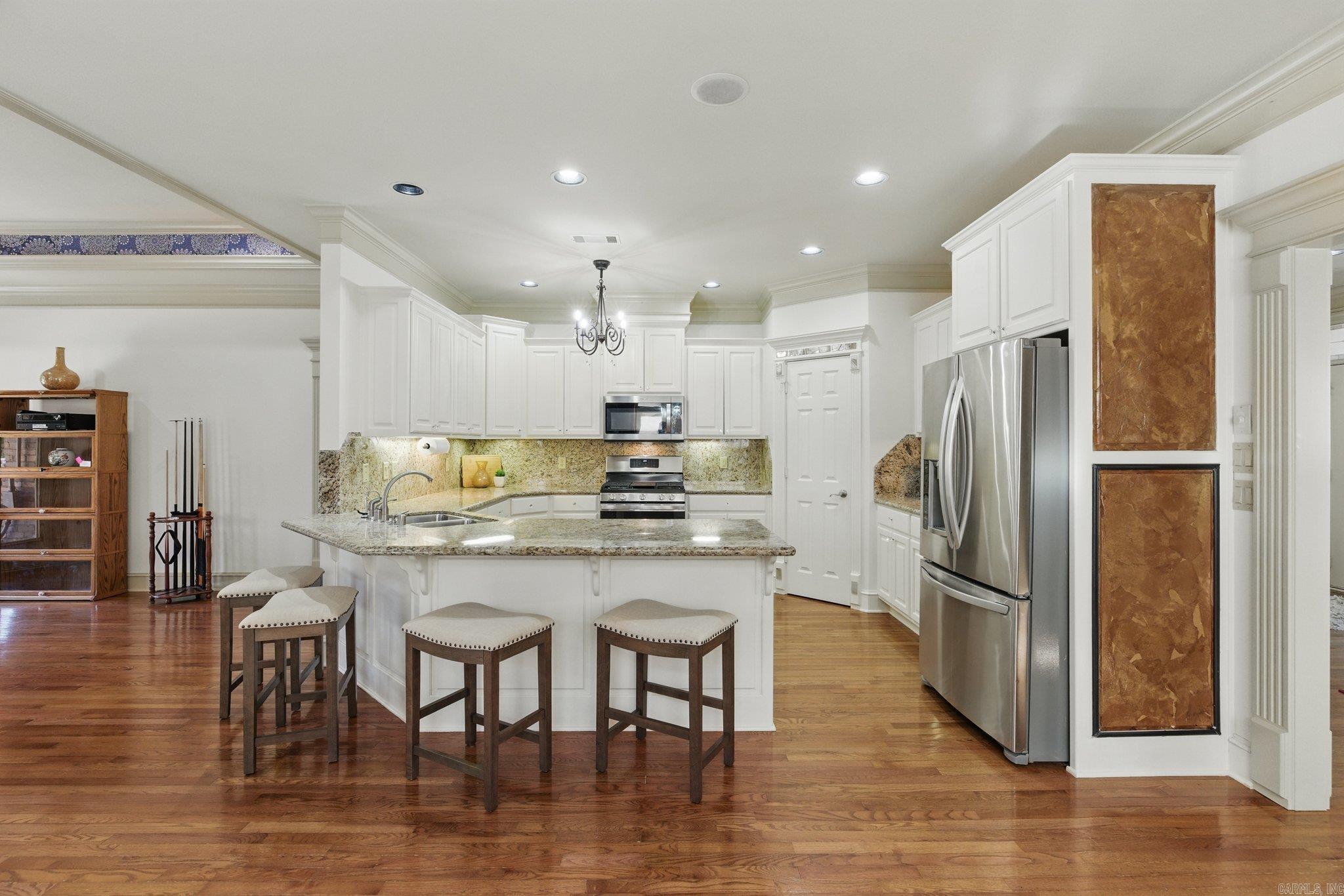 35 Courtside Place