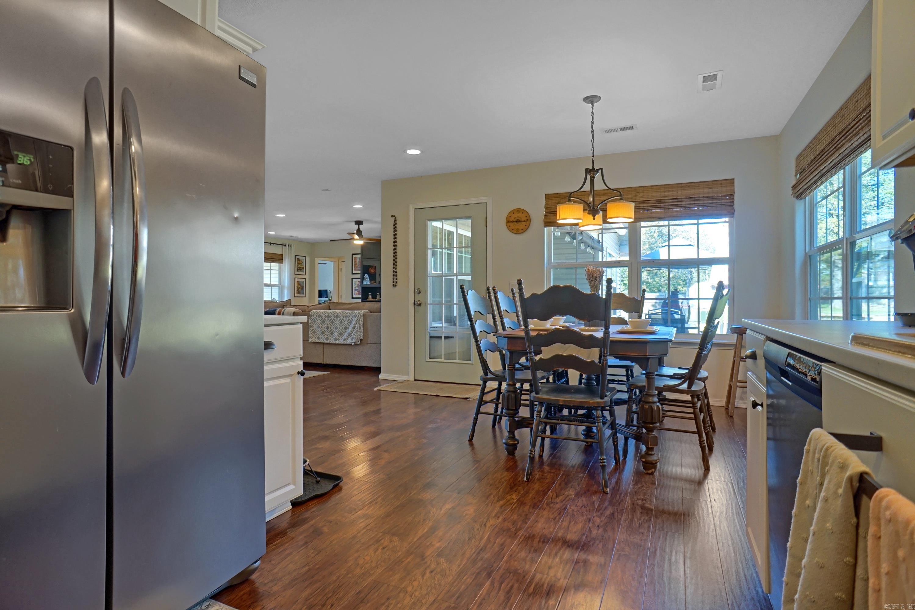 146 Private Road 3399