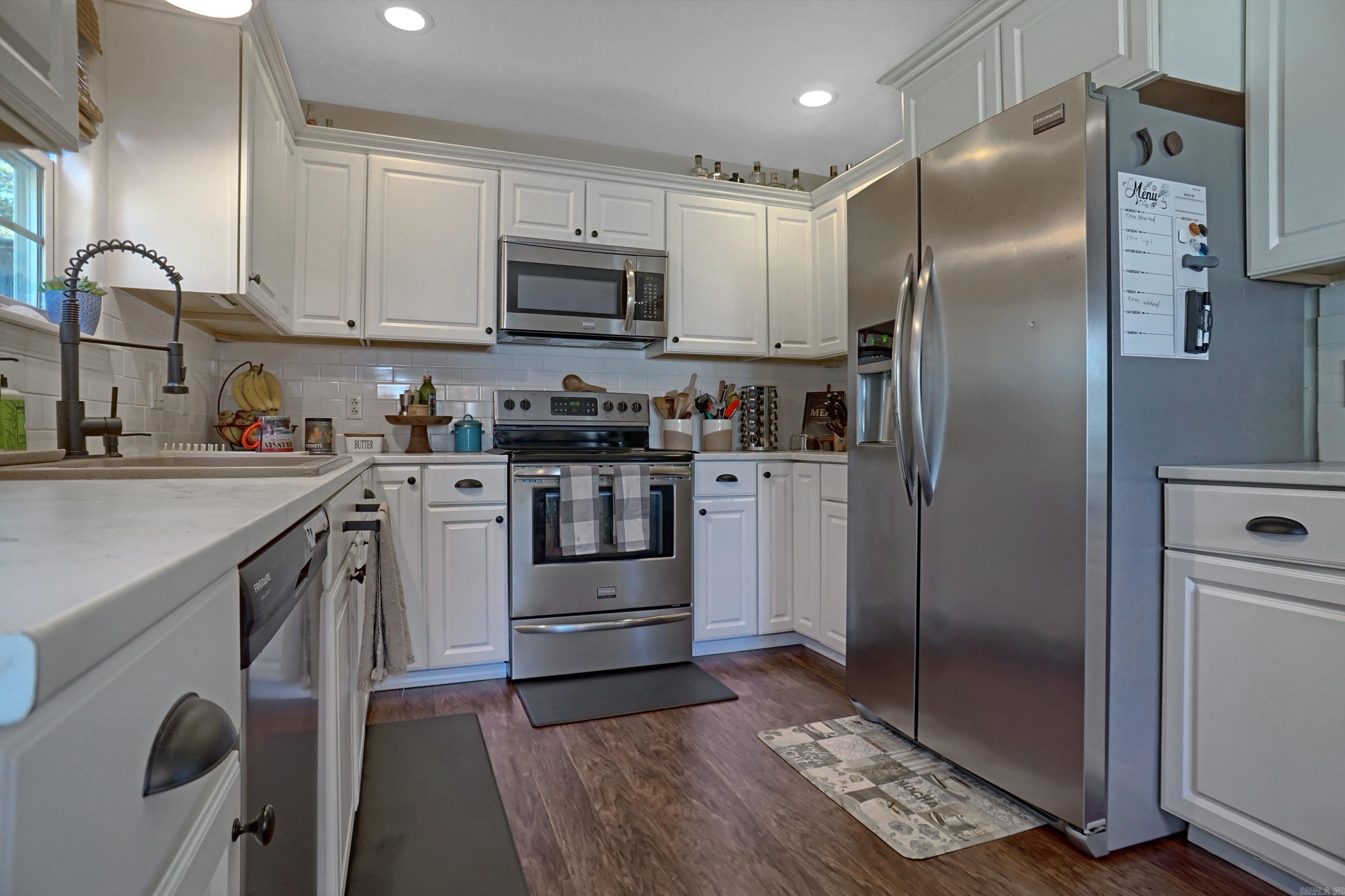 146 Private Road 3399